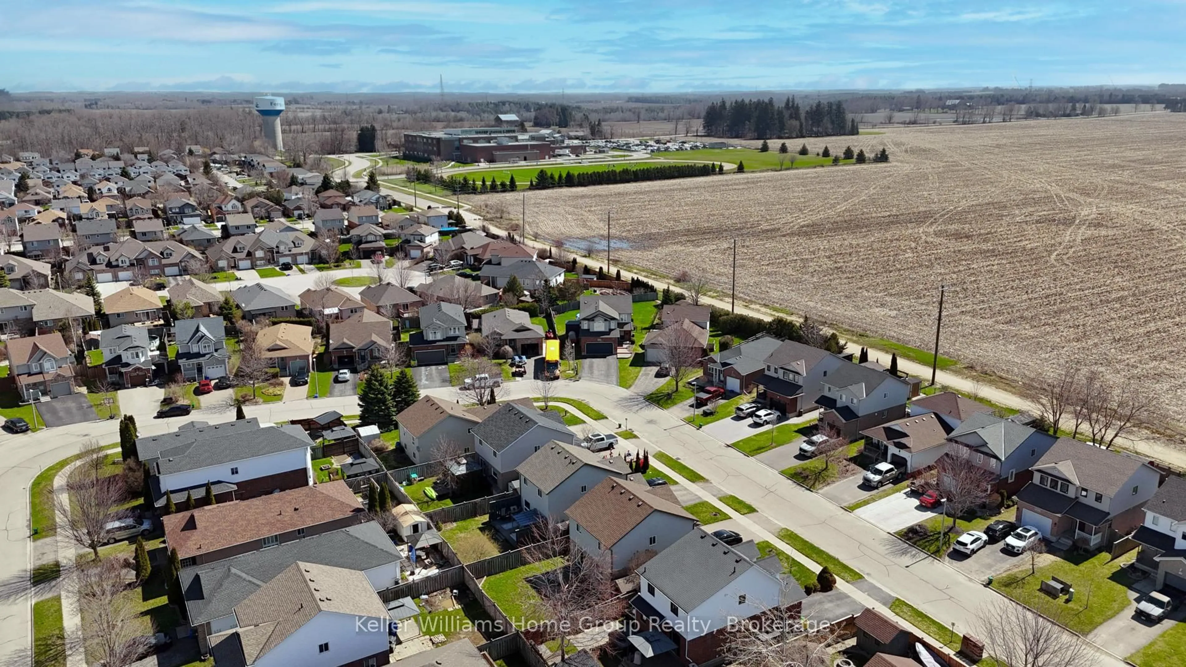 A pic from outside/outdoor area/front of a property/back of a property/a pic from drone, street for 106 Milligan St, Centre Wellington Ontario N1M 3S5