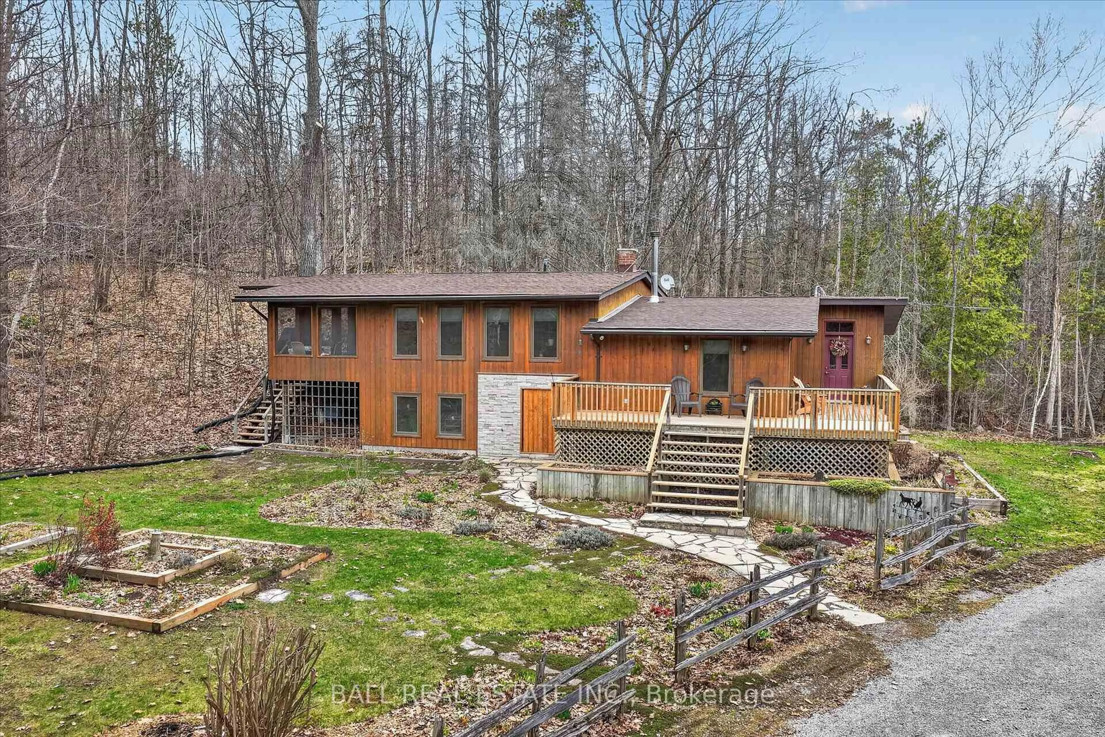 A pic from outside/outdoor area/front of a property/back of a property/a pic from drone, unknown for 6550 Highway 28, North Kawartha Ontario K0L 3E0