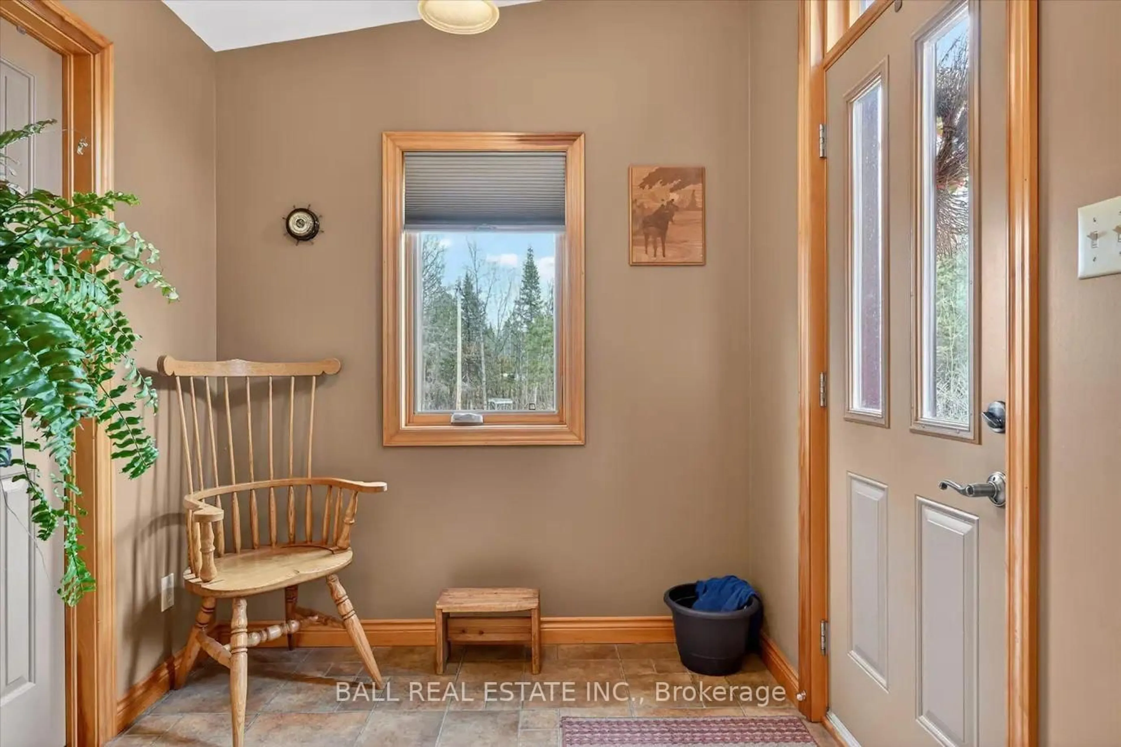 Indoor entryway for 6550 Highway 28, North Kawartha Ontario K0L 3E0