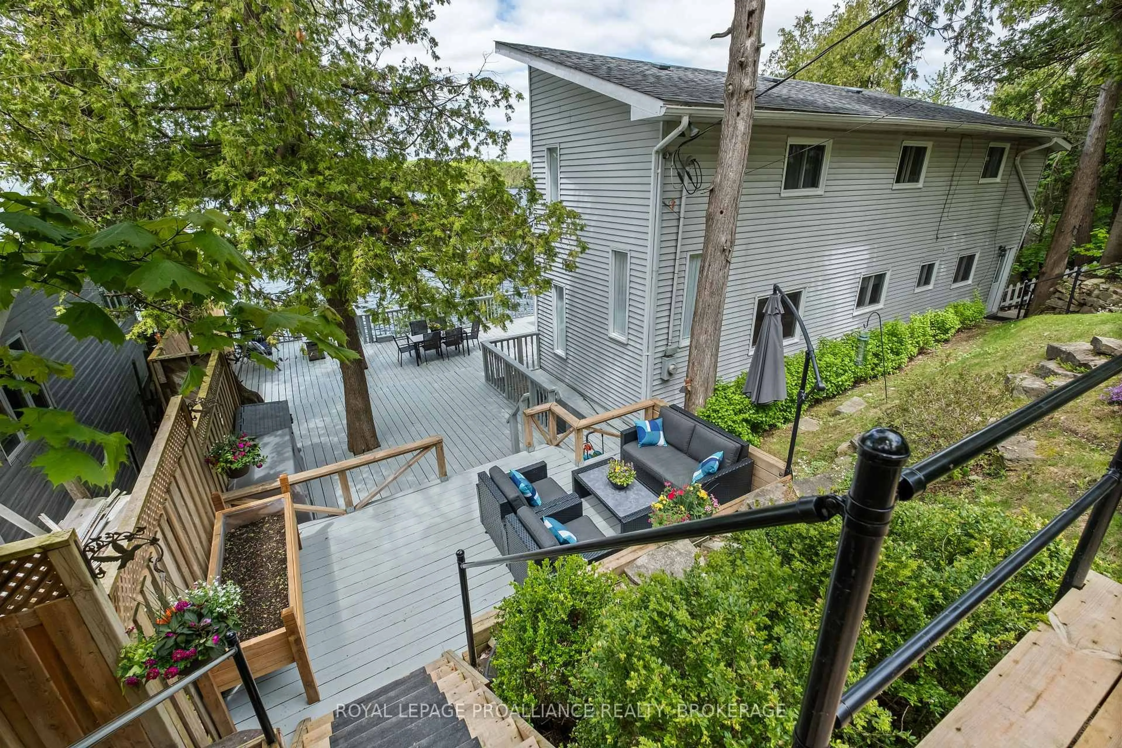 Patio, unknown for 1020 Lark Lane, Inverary Ontario K0H 1X0