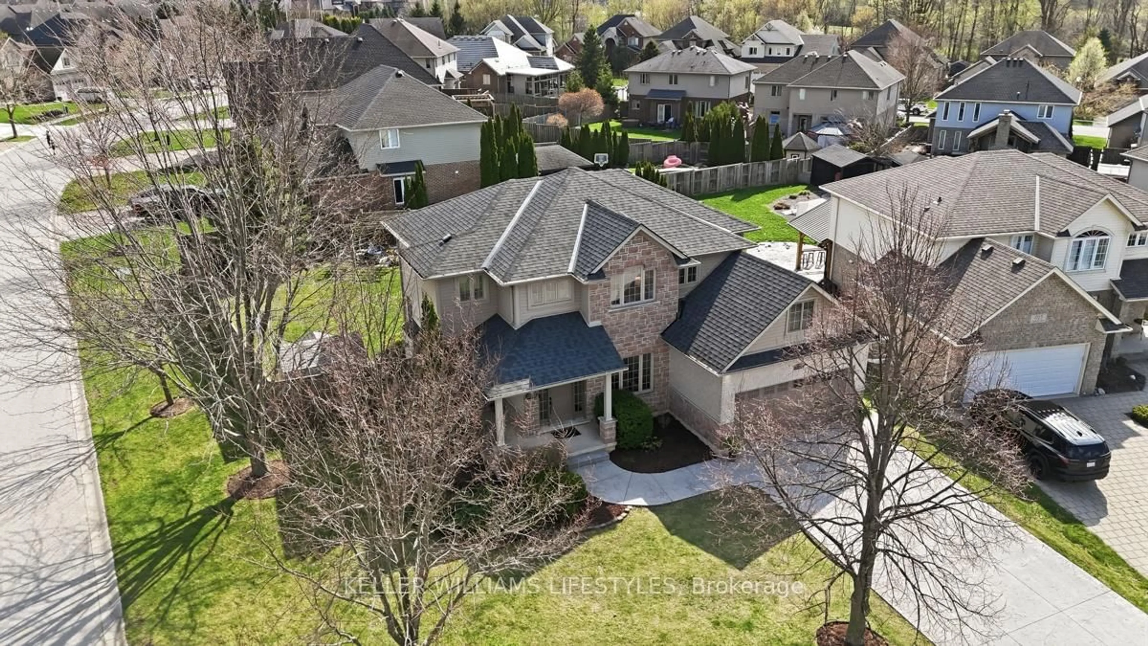 A pic from outside/outdoor area/front of a property/back of a property/a pic from drone, street for 1721 Tigerlily Rd, London South Ontario N6K 0A3