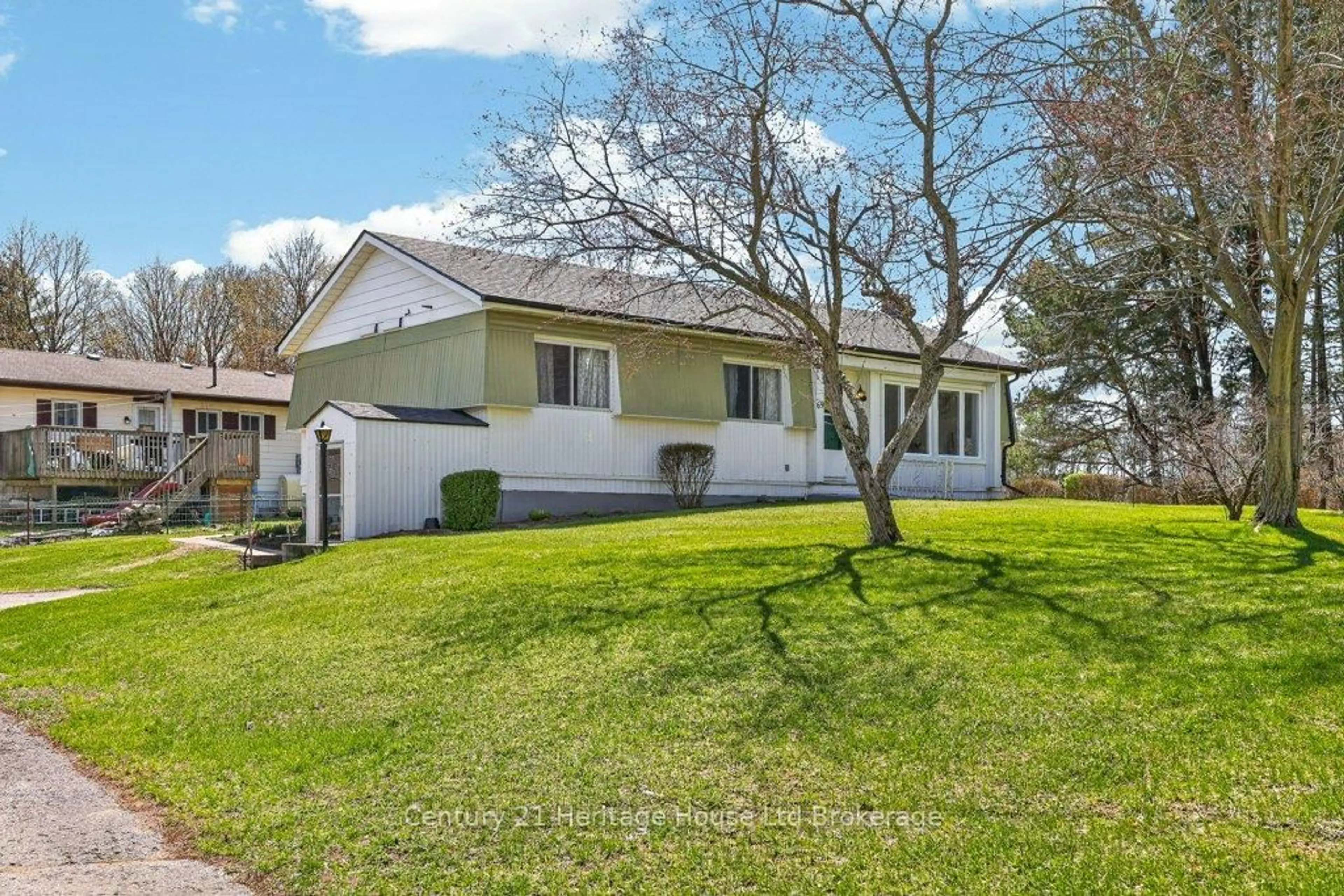 Home with vinyl exterior material, street for 746112 TOWNSHIP ROAD 4, Blandford-Blenheim Ontario N4S 7V9