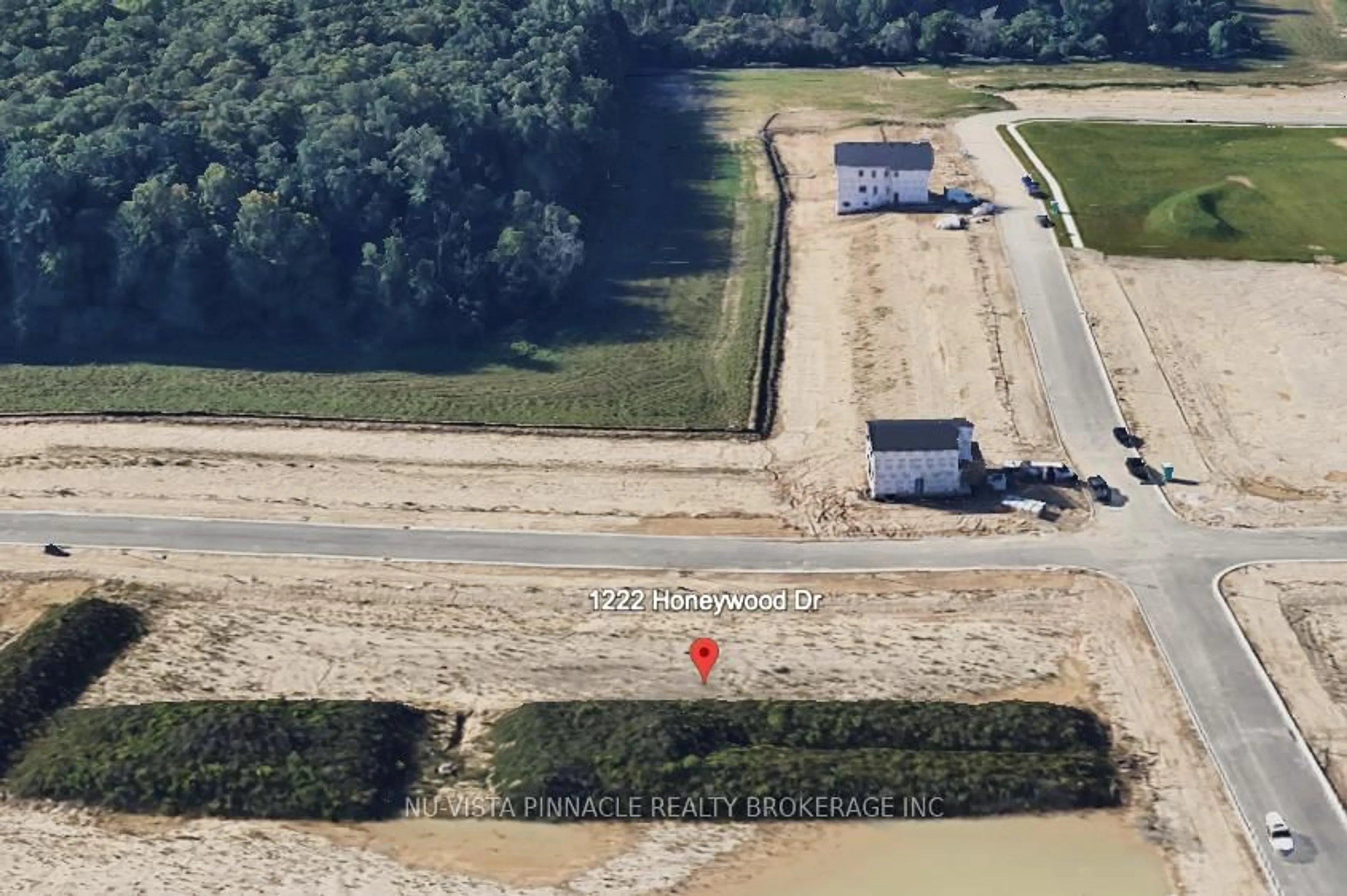 A pic from outside/outdoor area/front of a property/back of a property/a pic from drone, unknown for 1222 Honeywood Dr, London South Ontario N6M 0L9