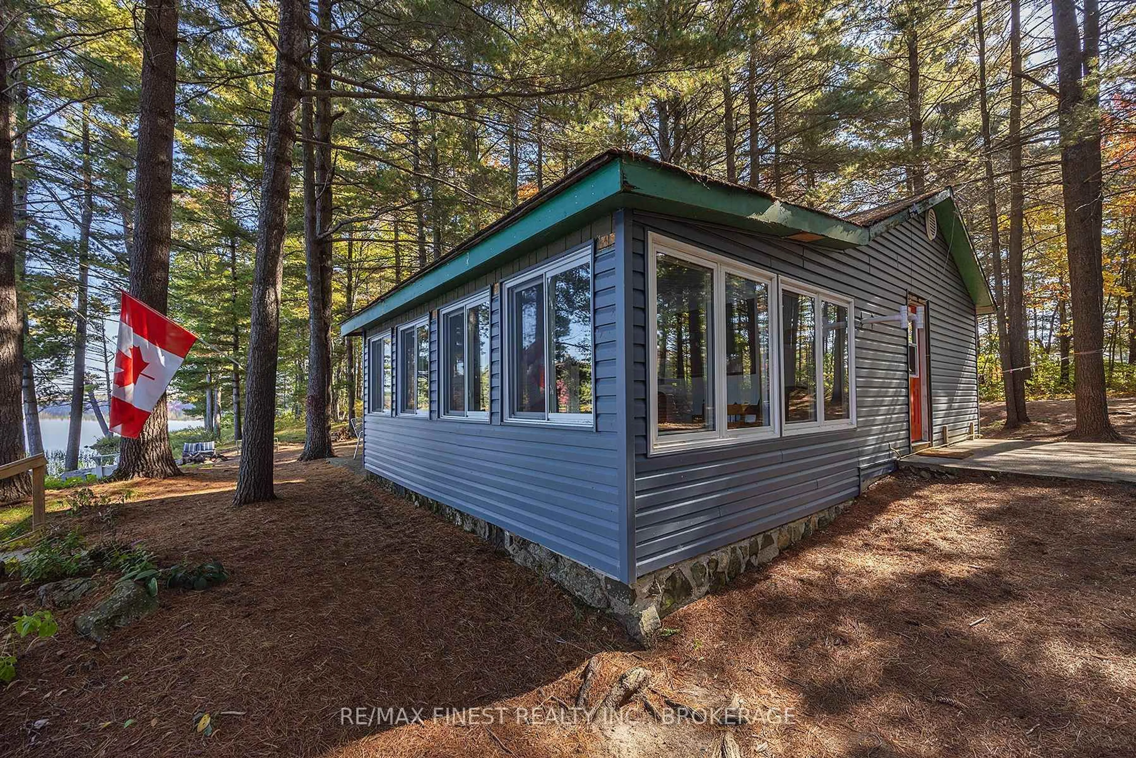 Home with vinyl exterior material, forest/trees view for 293 GOLD DUST Lane, Hartington Ontario K0H 1W0