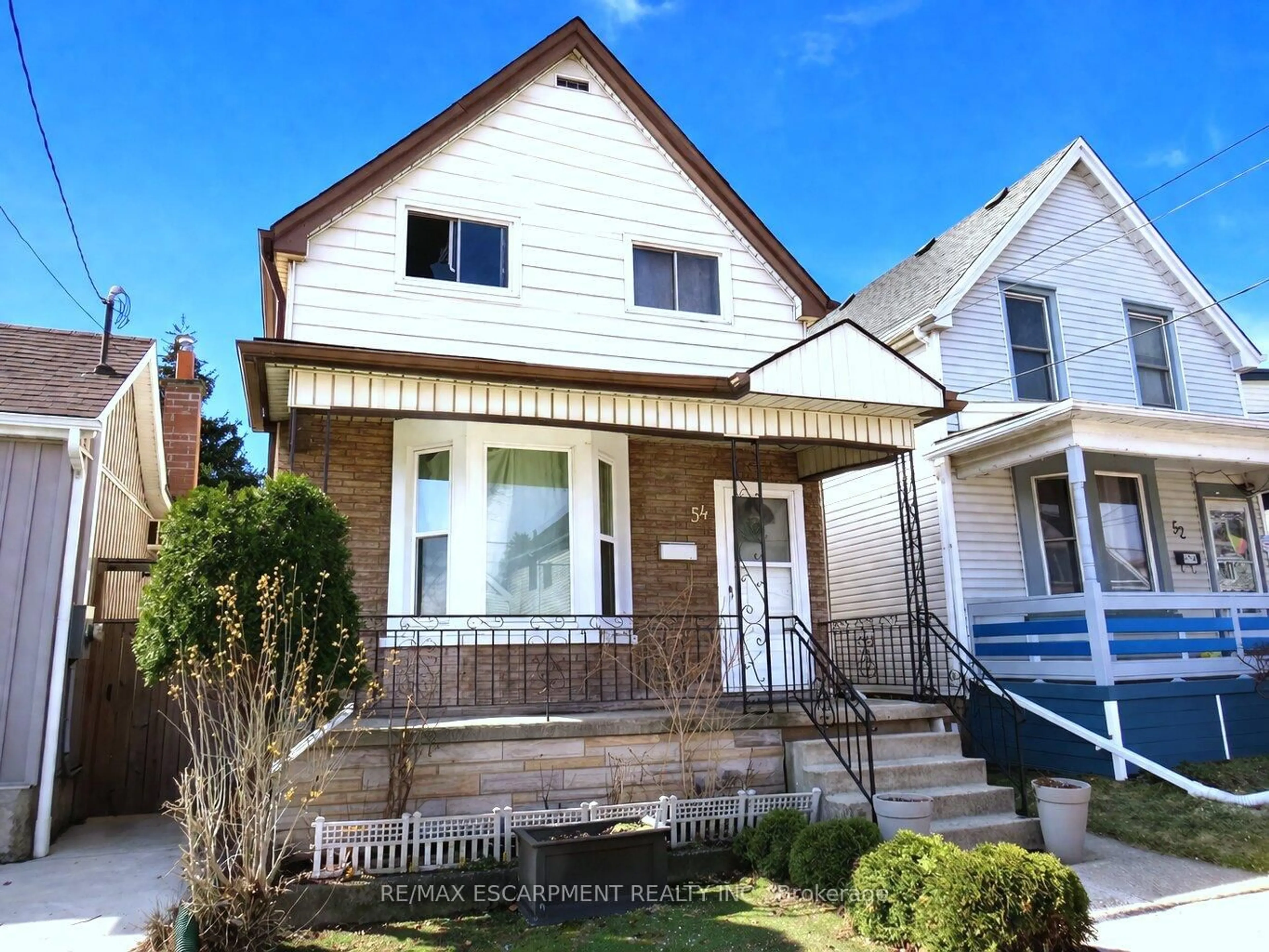 Home with brick exterior material, street for 54 Edinburgh Ave, Hamilton Ontario L8H 2C5