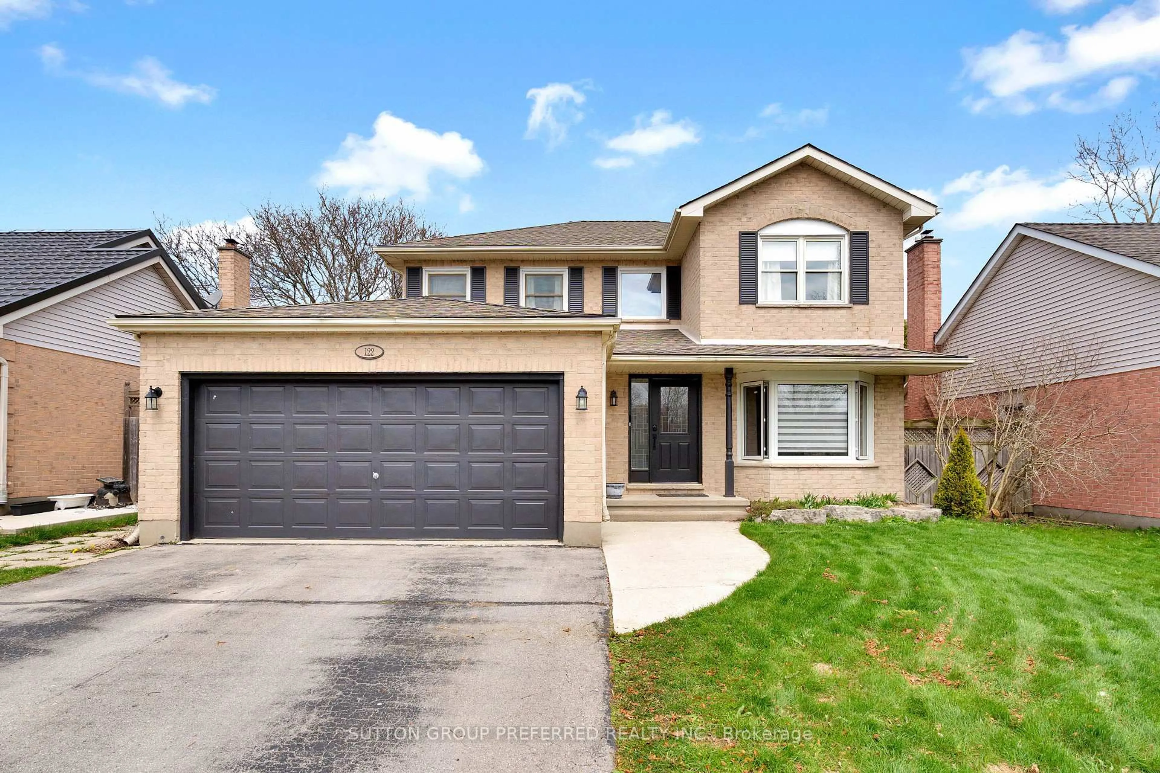 Home with vinyl exterior material, street for 122 Laurel St, London North Ontario N6H 4X1