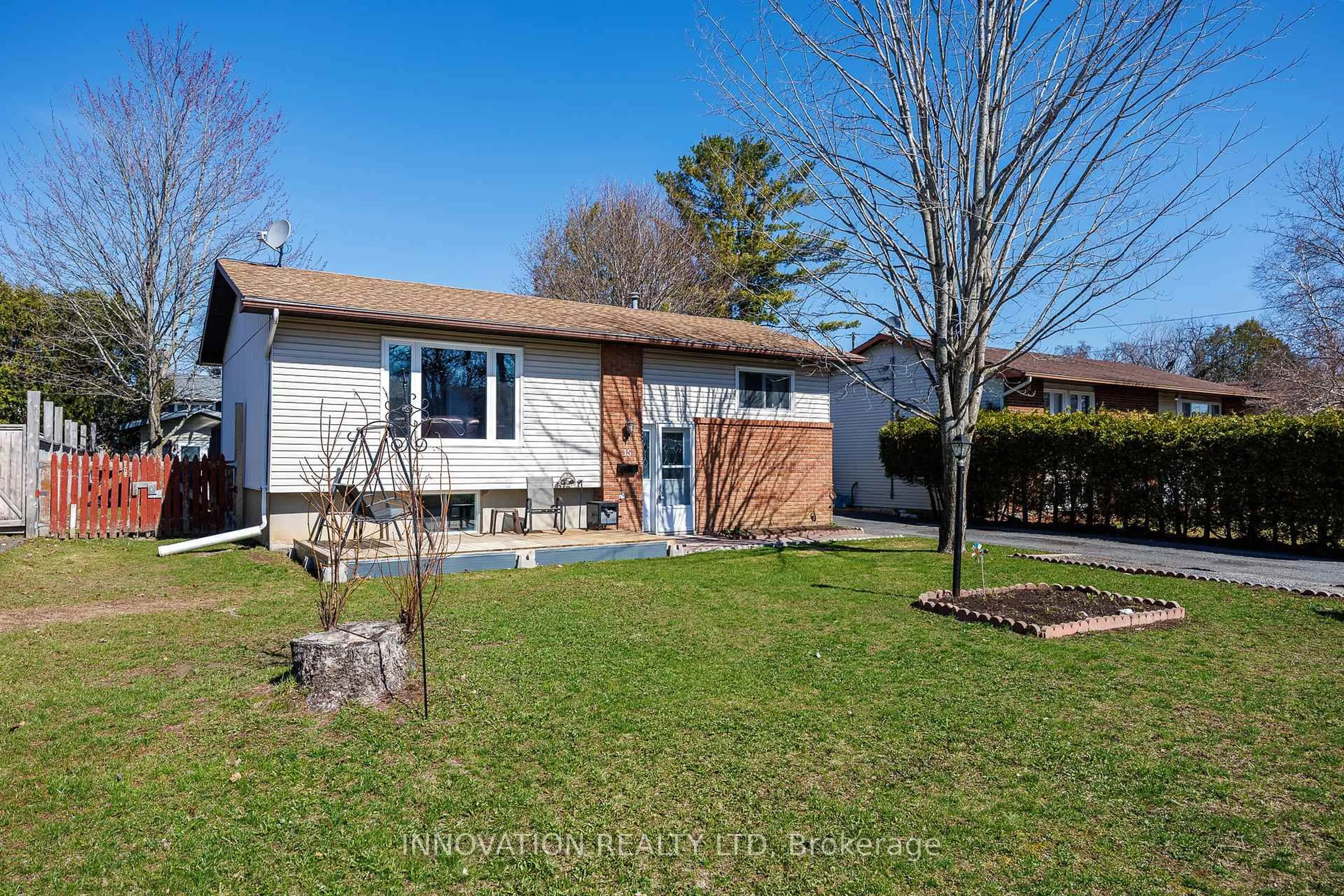 Unknown for 15 Henderson St, Carleton Place Ontario K7C 3Z1