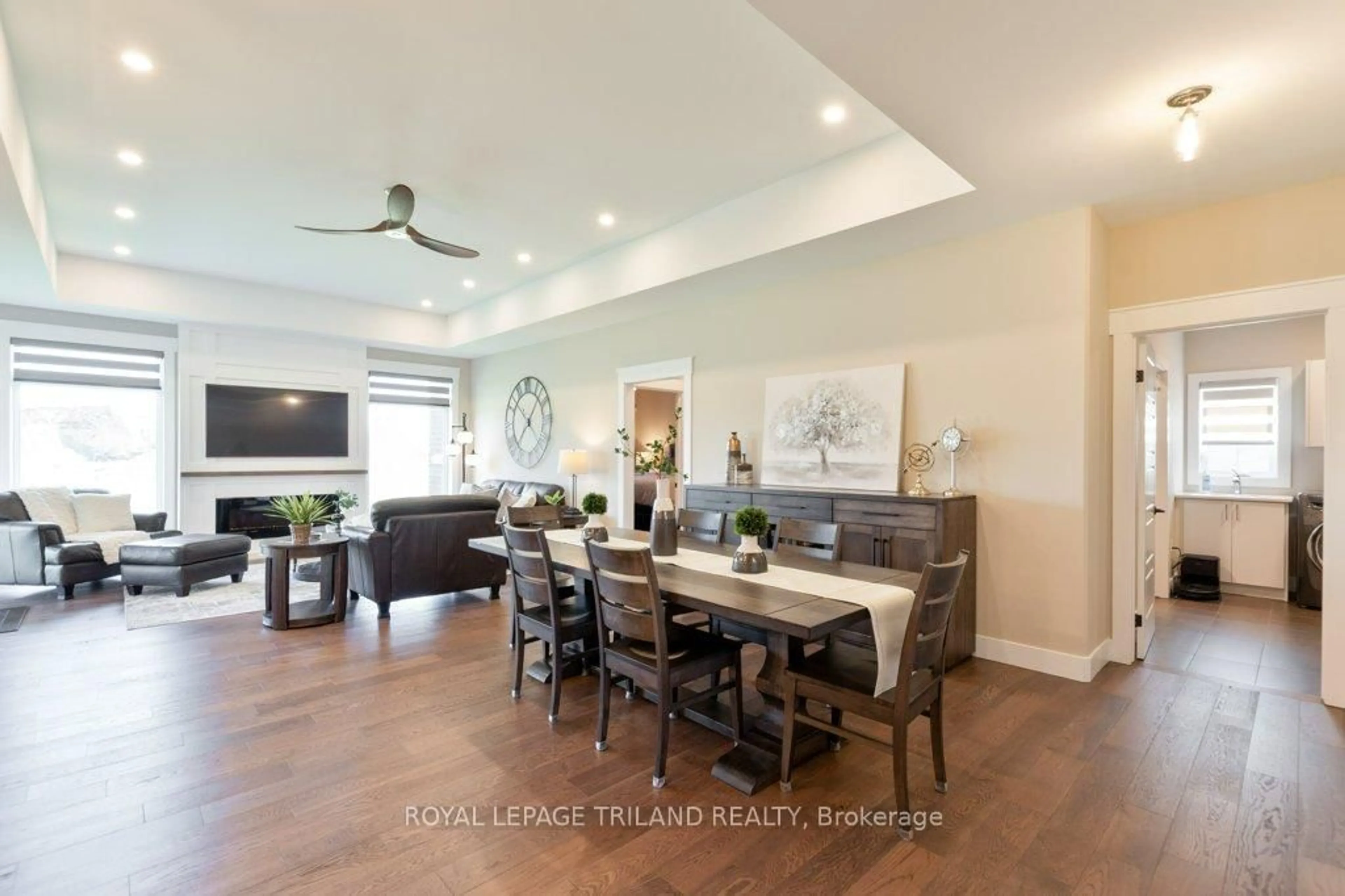 Open concept kitchen, wood/laminate floor for 14 REA Crt, Southwold Ontario N6L 1M1