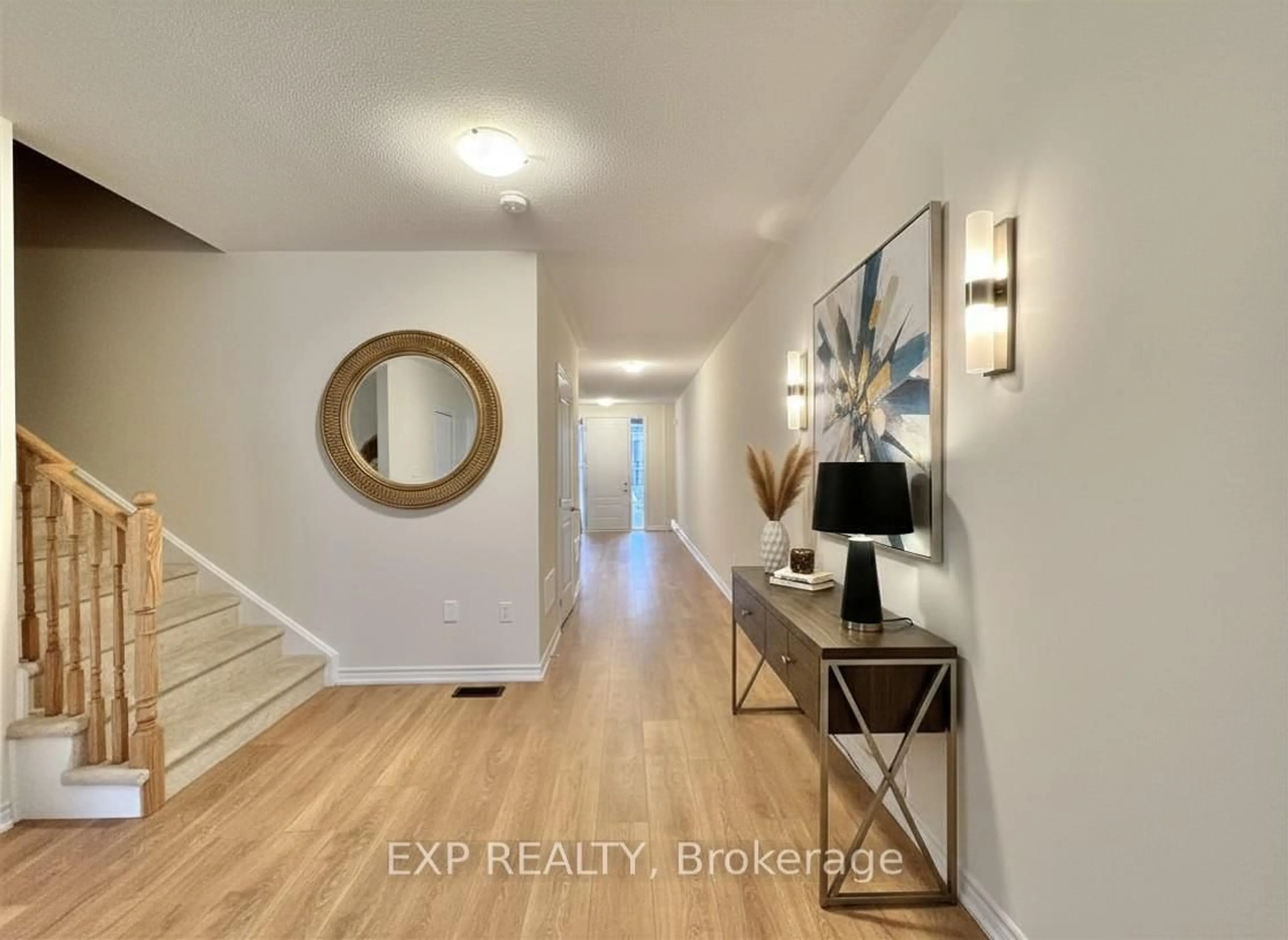 Indoor entryway for 107 Mcgill Ave, Erin Ontario N0B 1T0