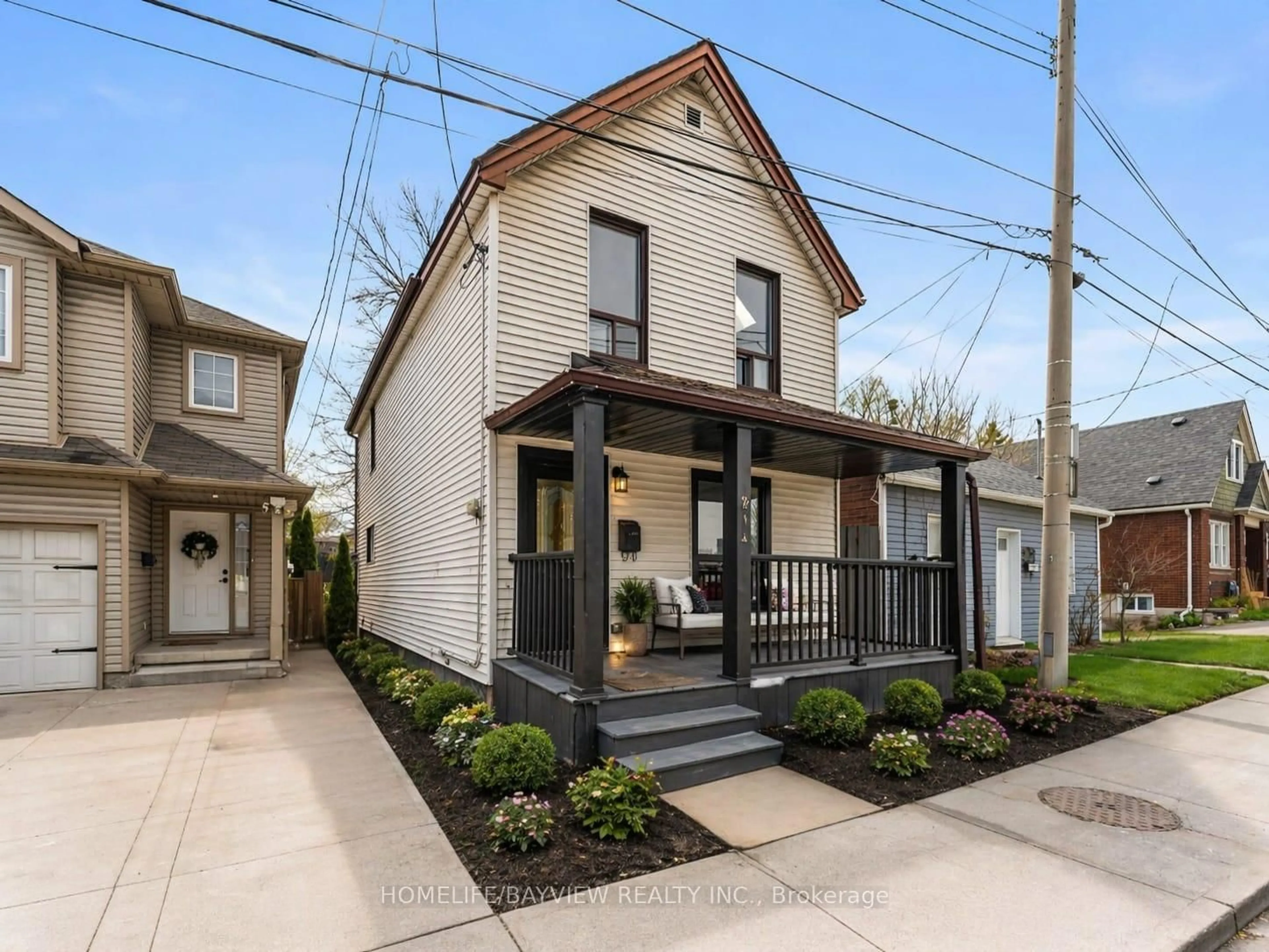 Home with brick exterior material, street for 214 Burlington St, Hamilton Ontario L8L 4H1