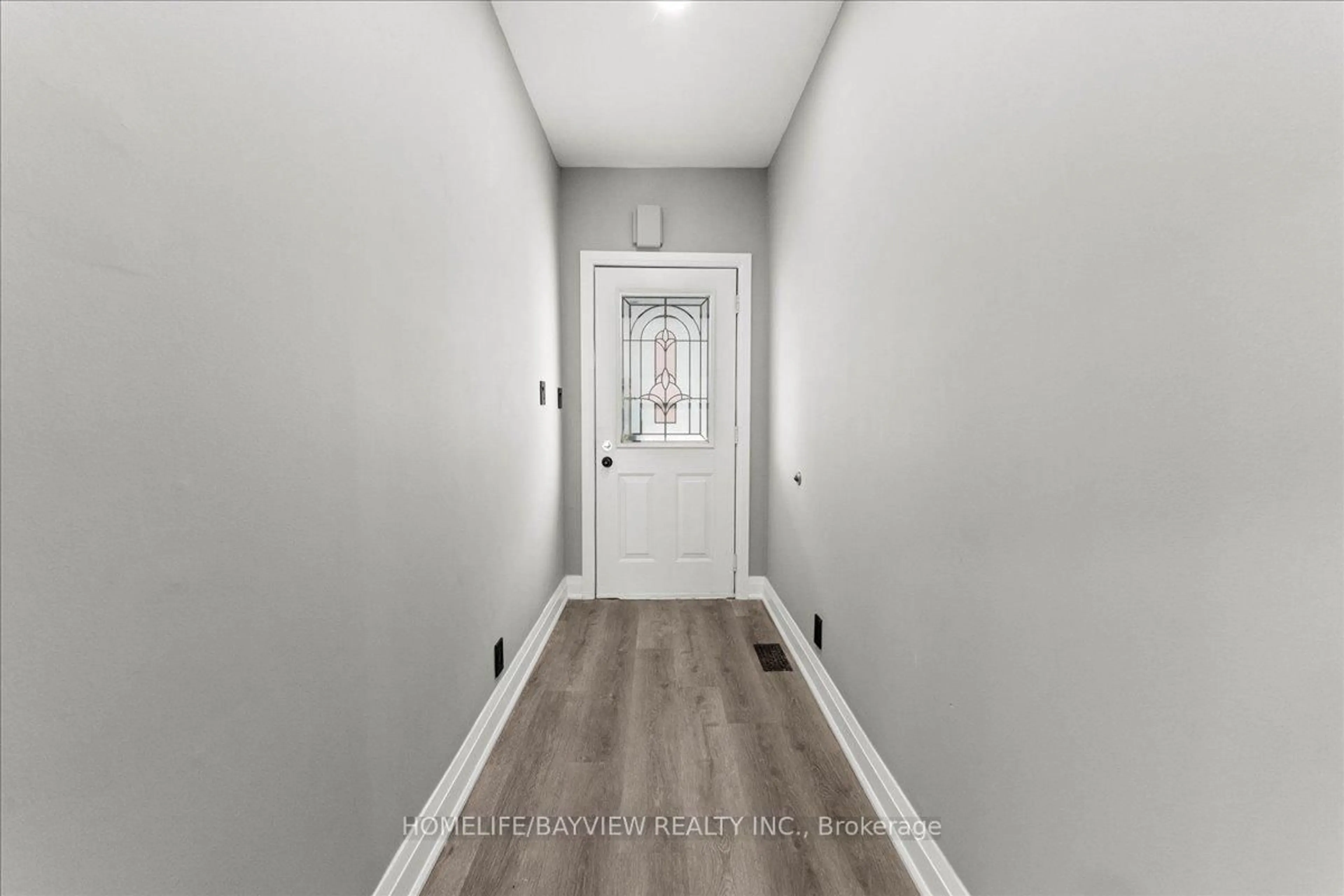 Indoor entryway for 214 Burlington St, Hamilton Ontario L8L 4H1