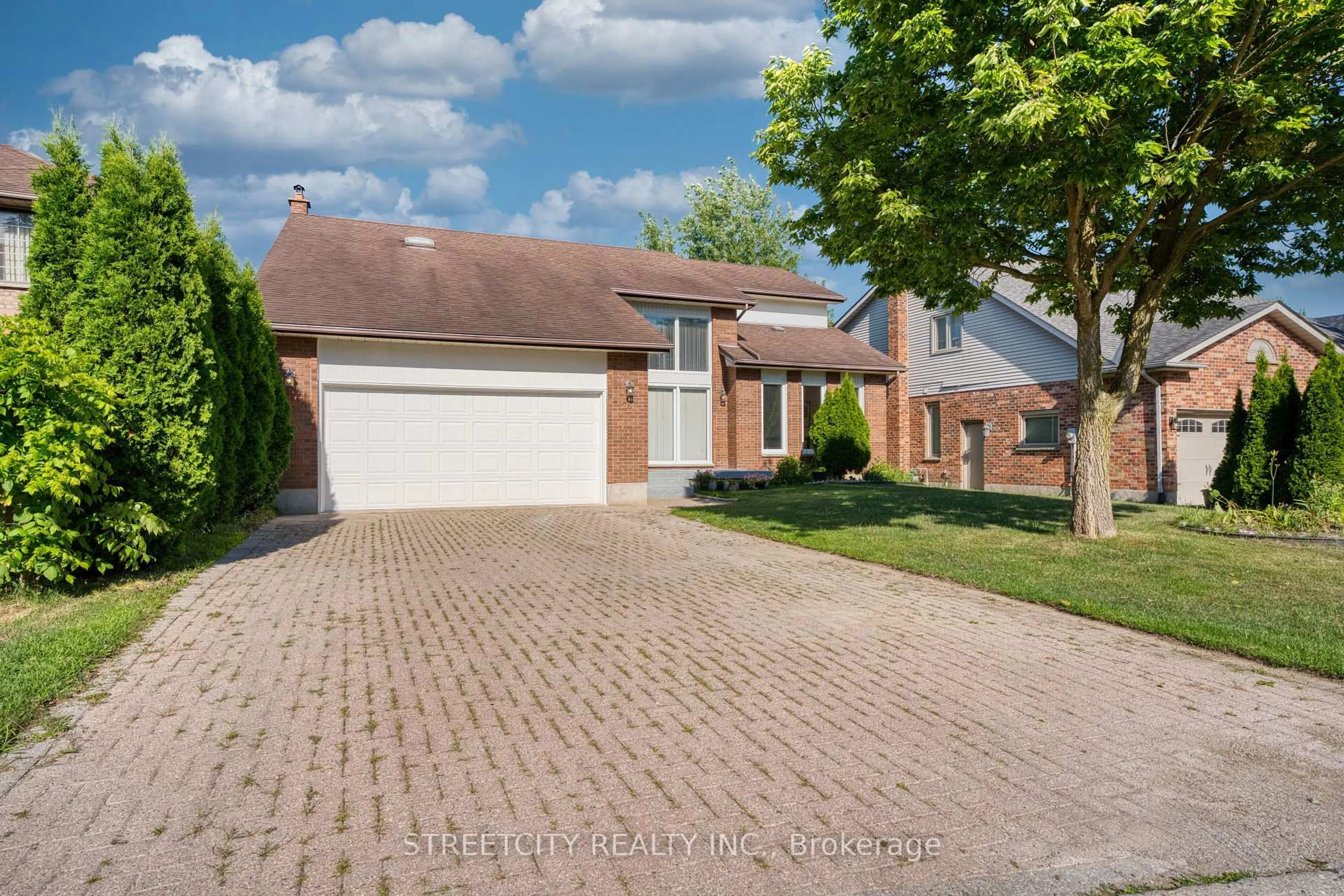 Home with brick exterior material, street for 26 GRASMERE Cres, London North Ontario N6G 4P2