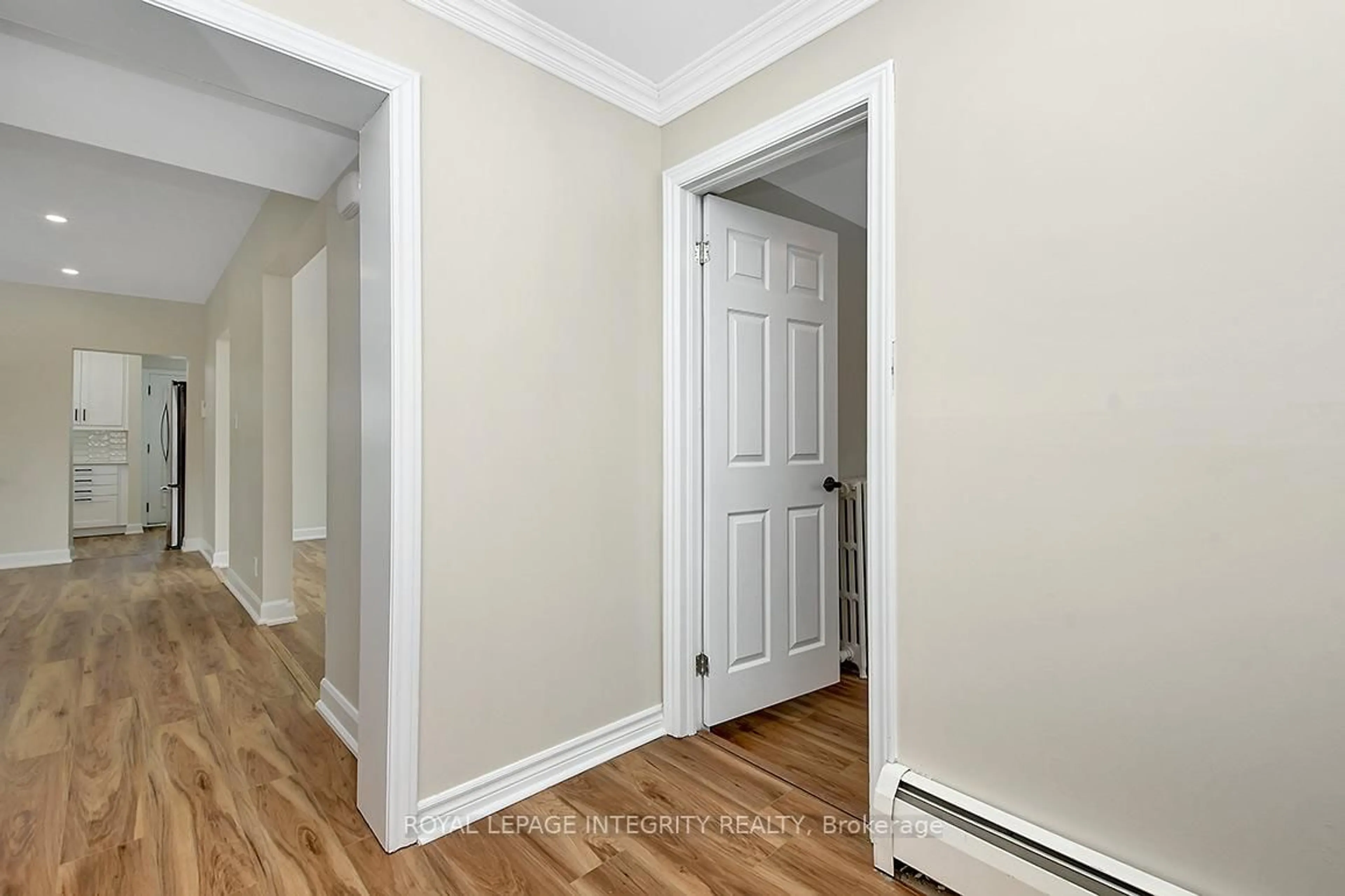 Unknown for 301 Zephyr Ave, Ottawa Ontario K2B 5Z7