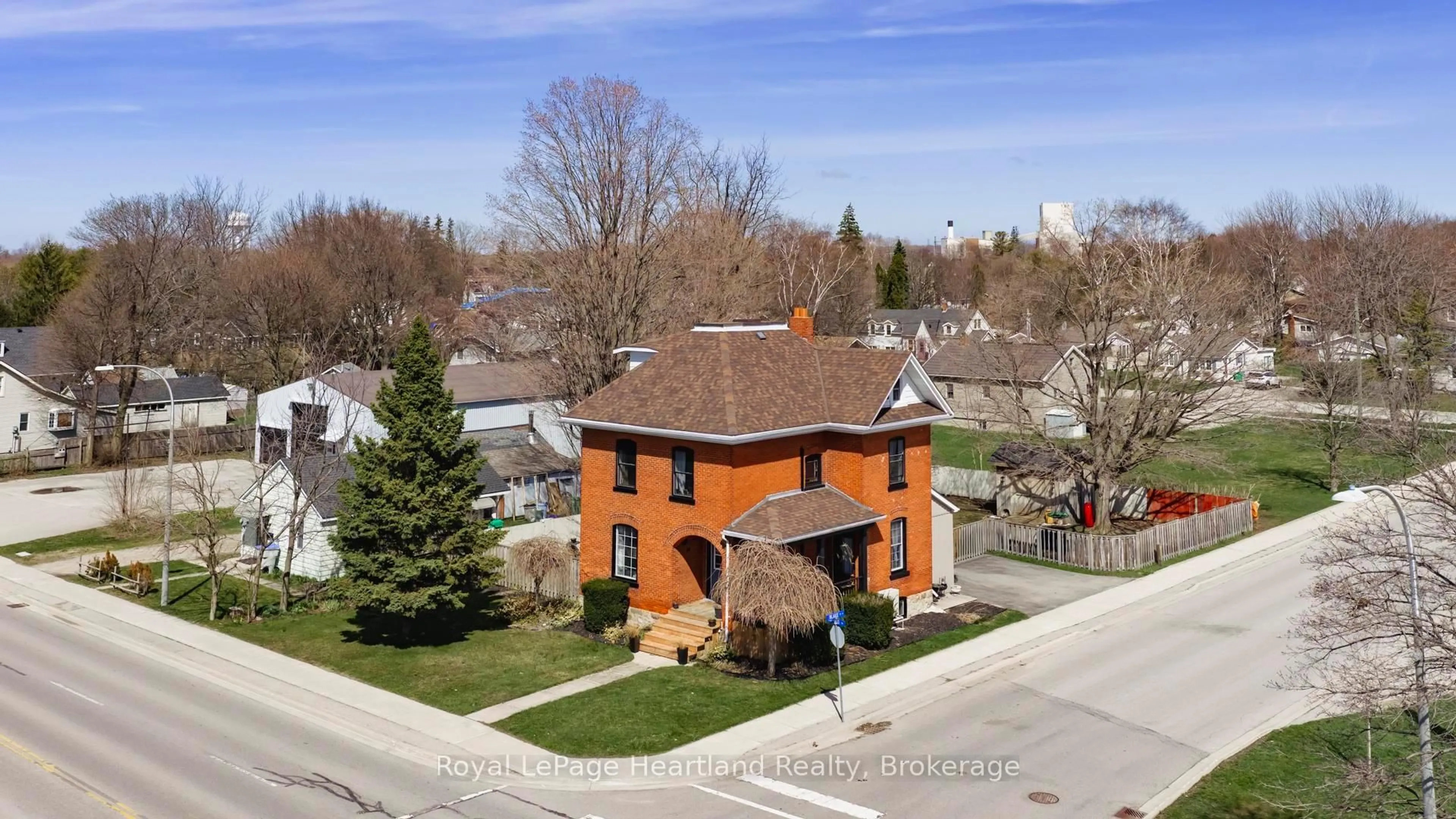 A pic from outside/outdoor area/front of a property/back of a property/a pic from drone, street for 221 Bayfield Rd, Goderich Ontario N7A 3G4