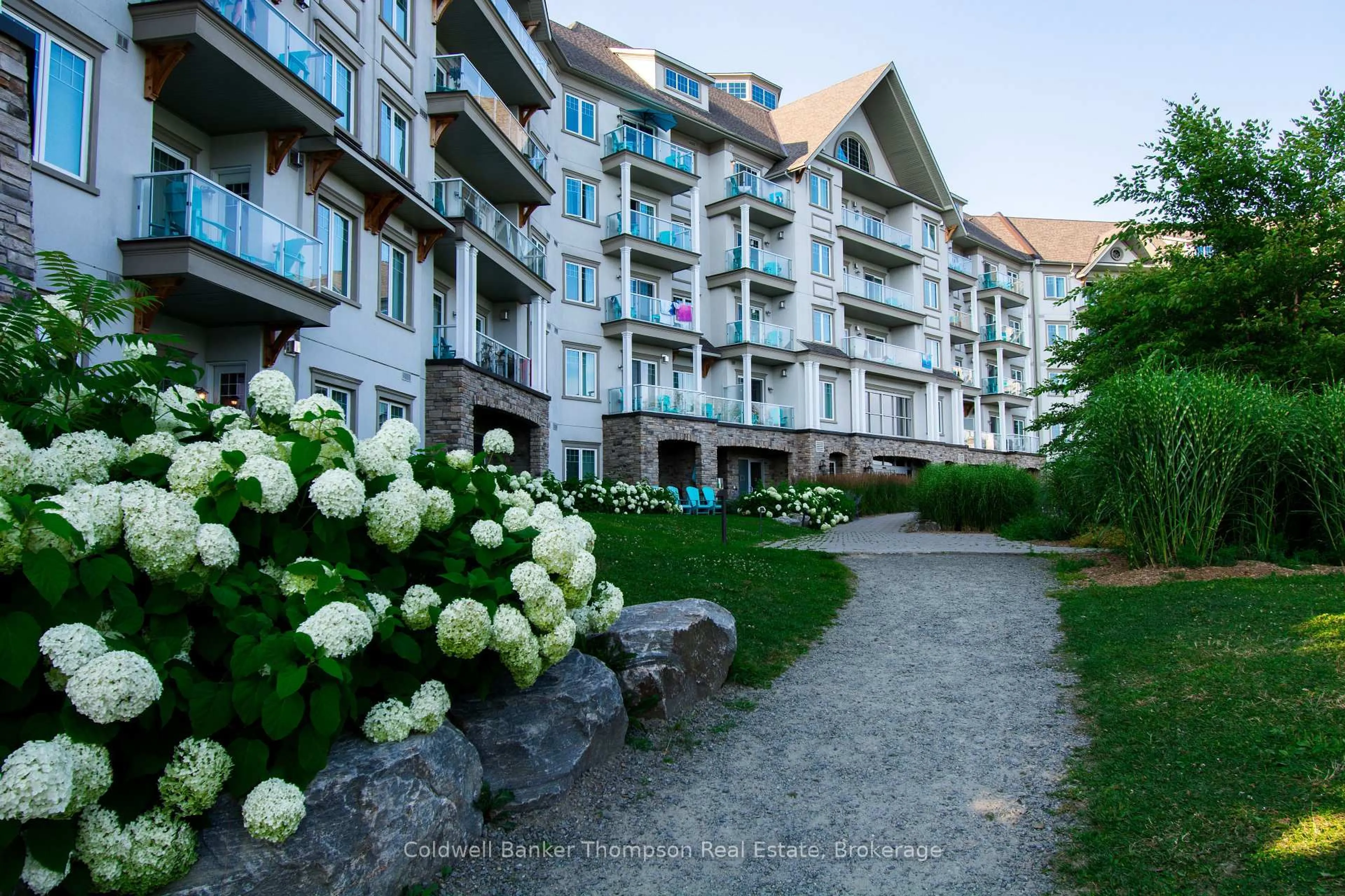 Patio, unknown for 25 Pen Lake Point Rd #003, Huntsville Ontario P1H 1A9