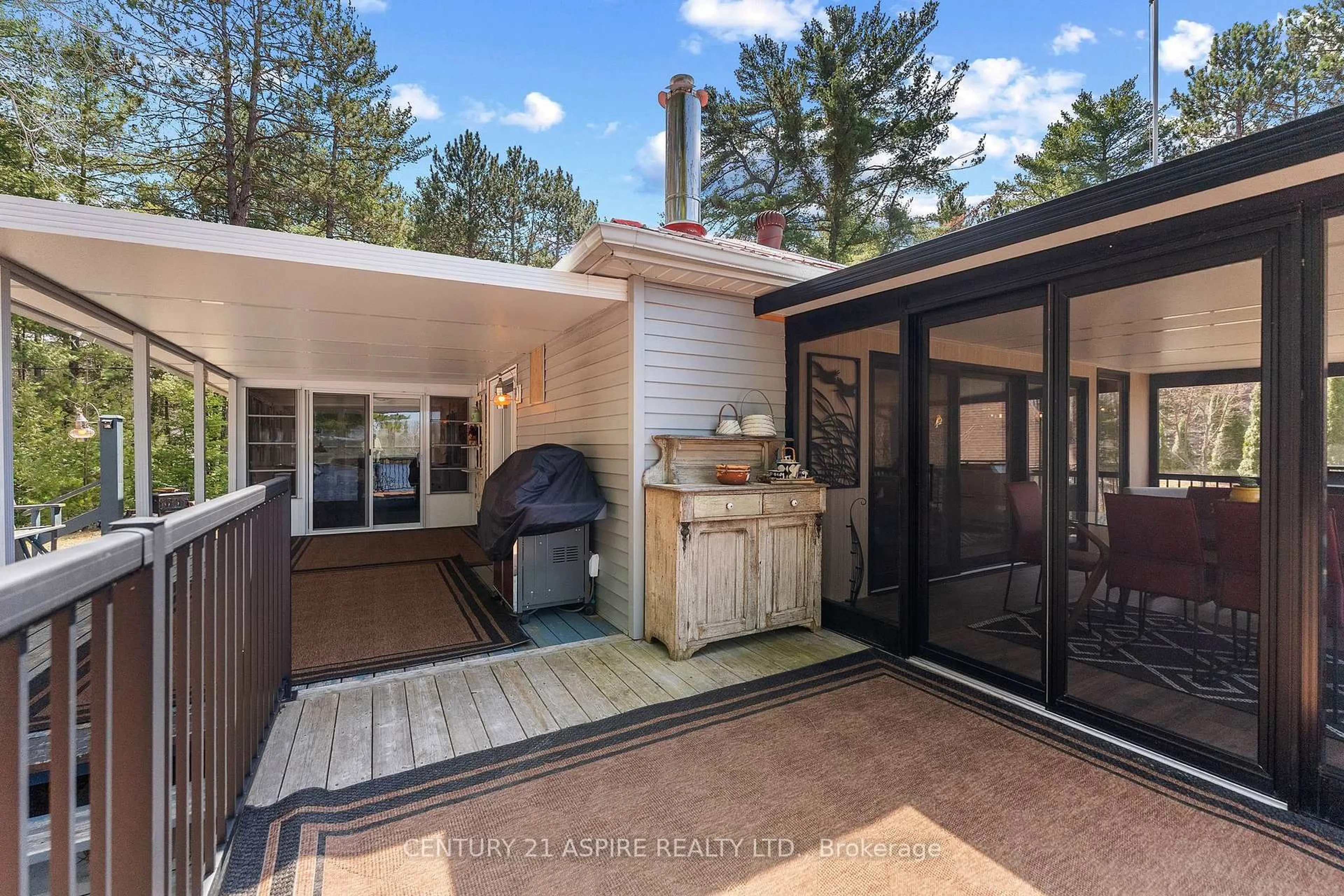 Patio, unknown for 97 Billena Way, Golden Lake Ontario K0J 1X0