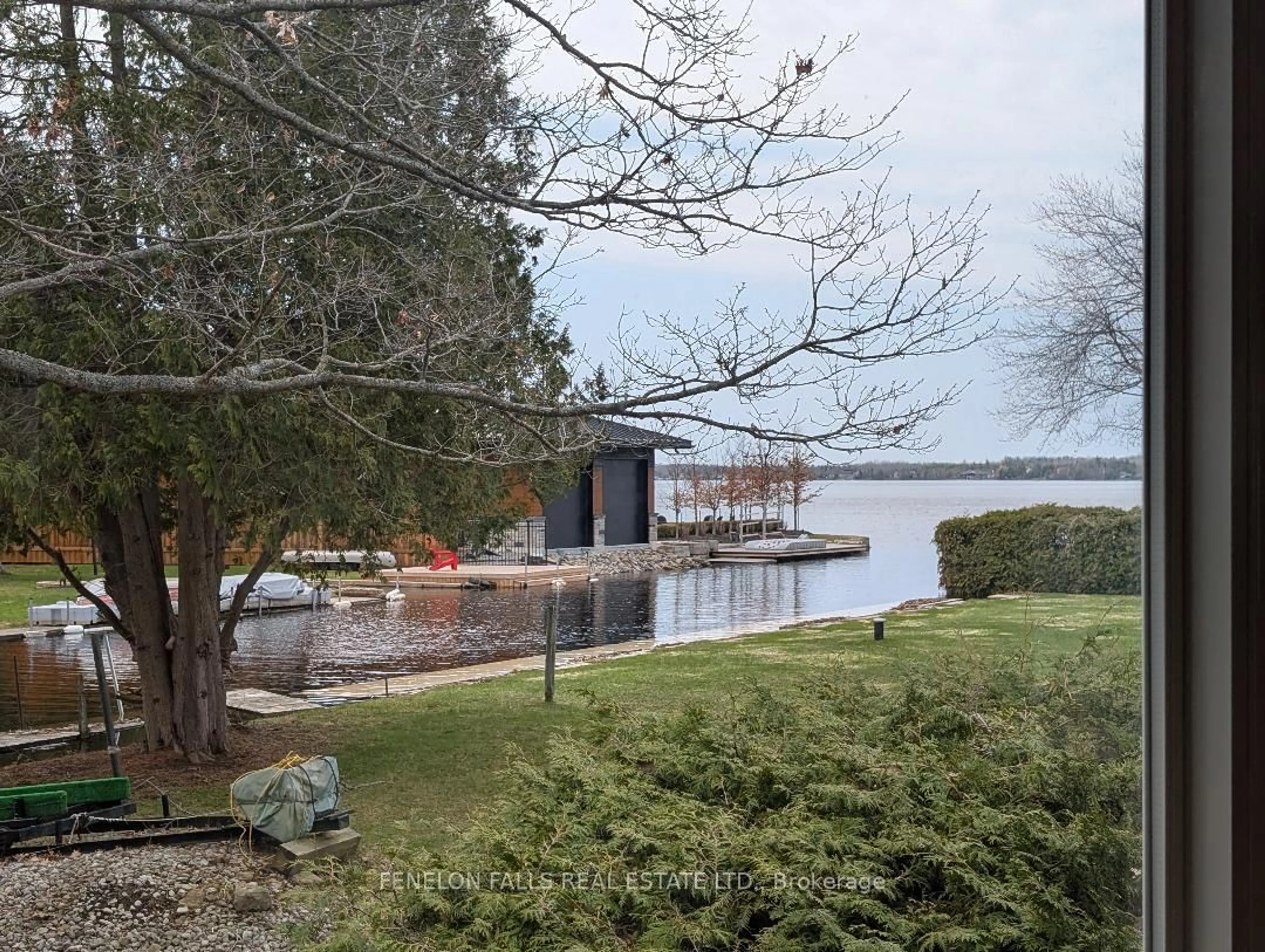 A pic from outside/outdoor area/front of a property/back of a property/a pic from drone, water/lake/river/ocean view for 9 Gold St, Kawartha Lakes Ontario K0M 1N0