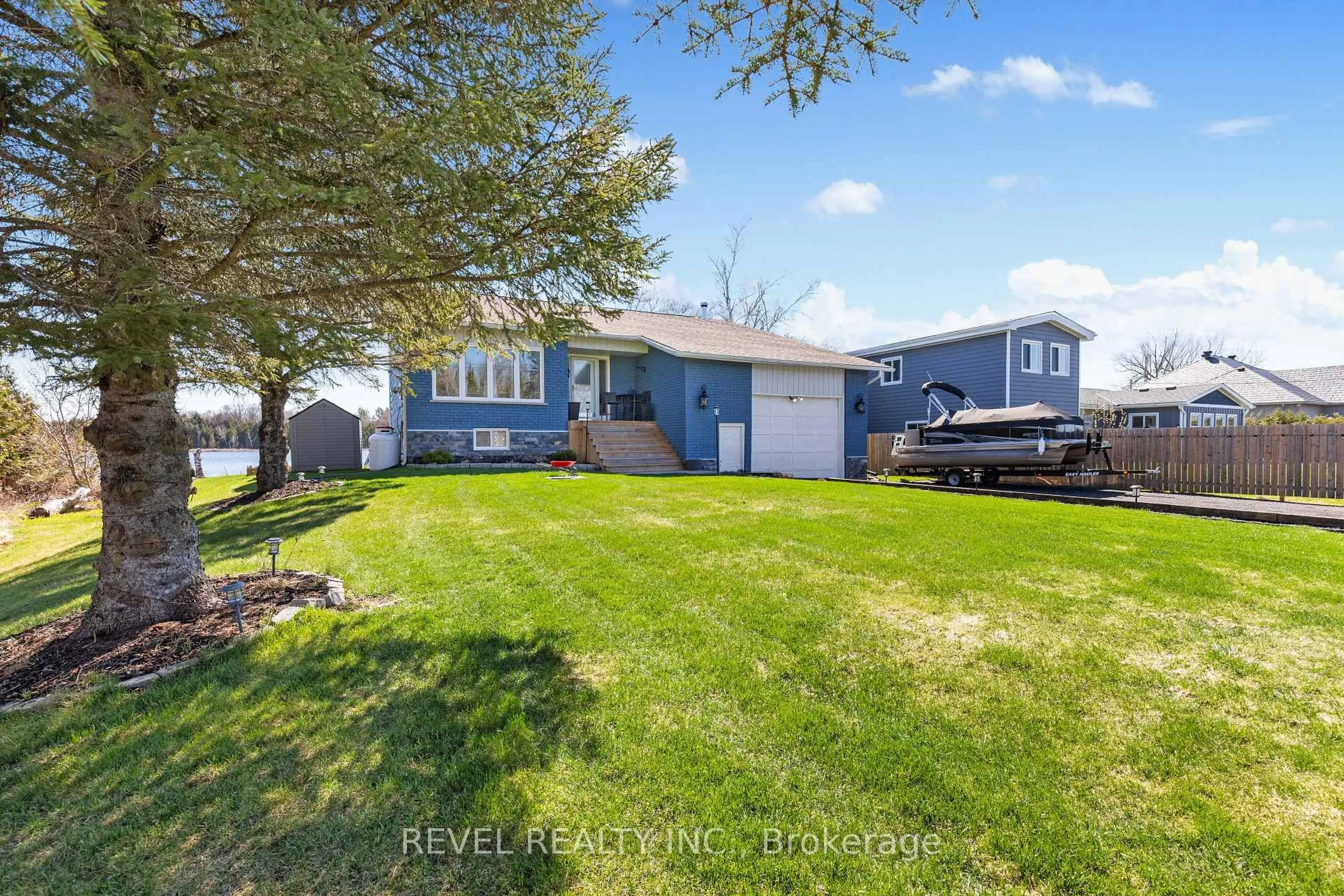 Home with vinyl exterior material, water/lake/river/ocean view for 190 O'reilly Lane, Kawartha Lakes Ontario K0M 2C0