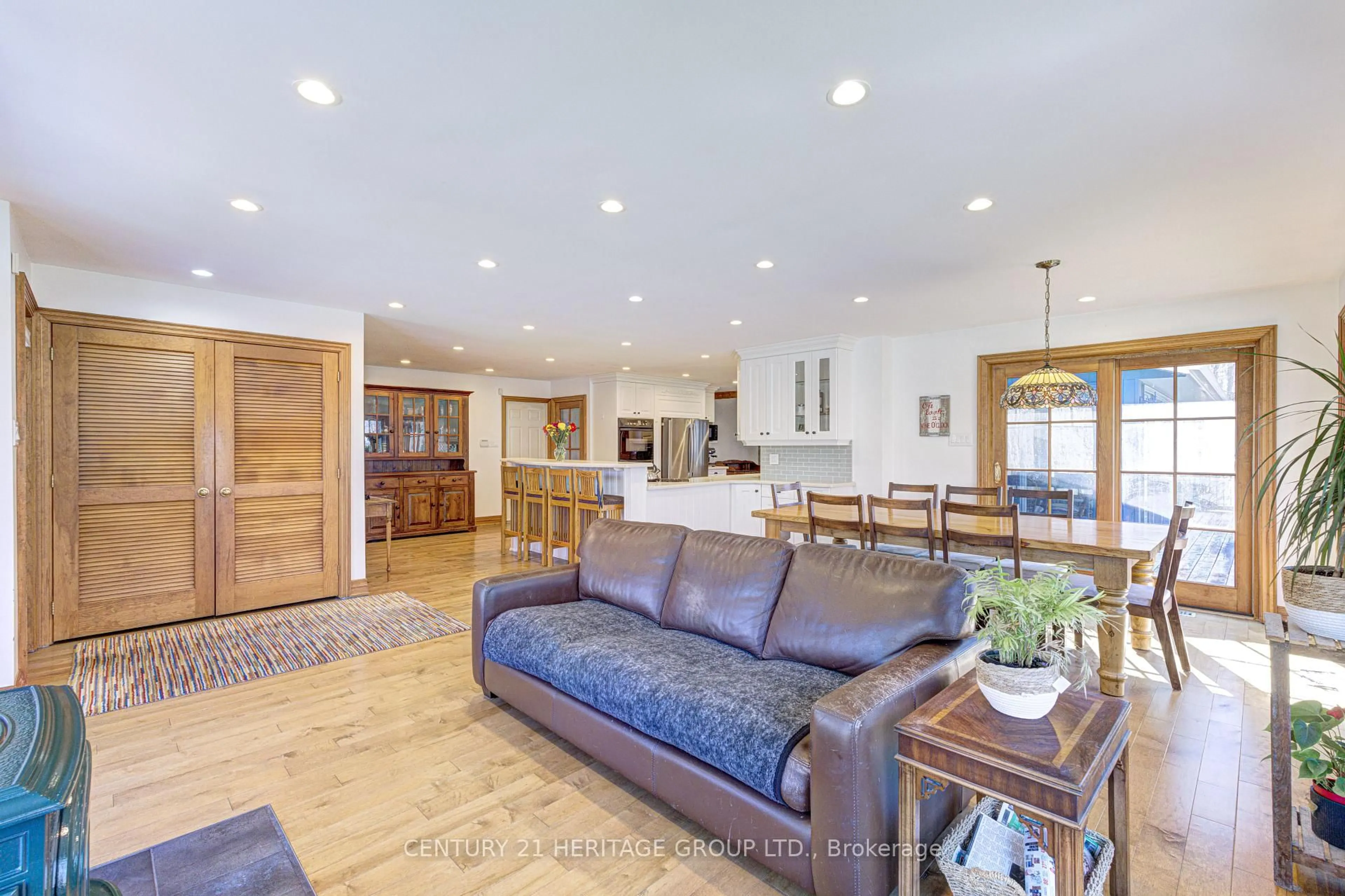 Unknown for 6110 Tenth Line, Erin Ontario N0B 1T0