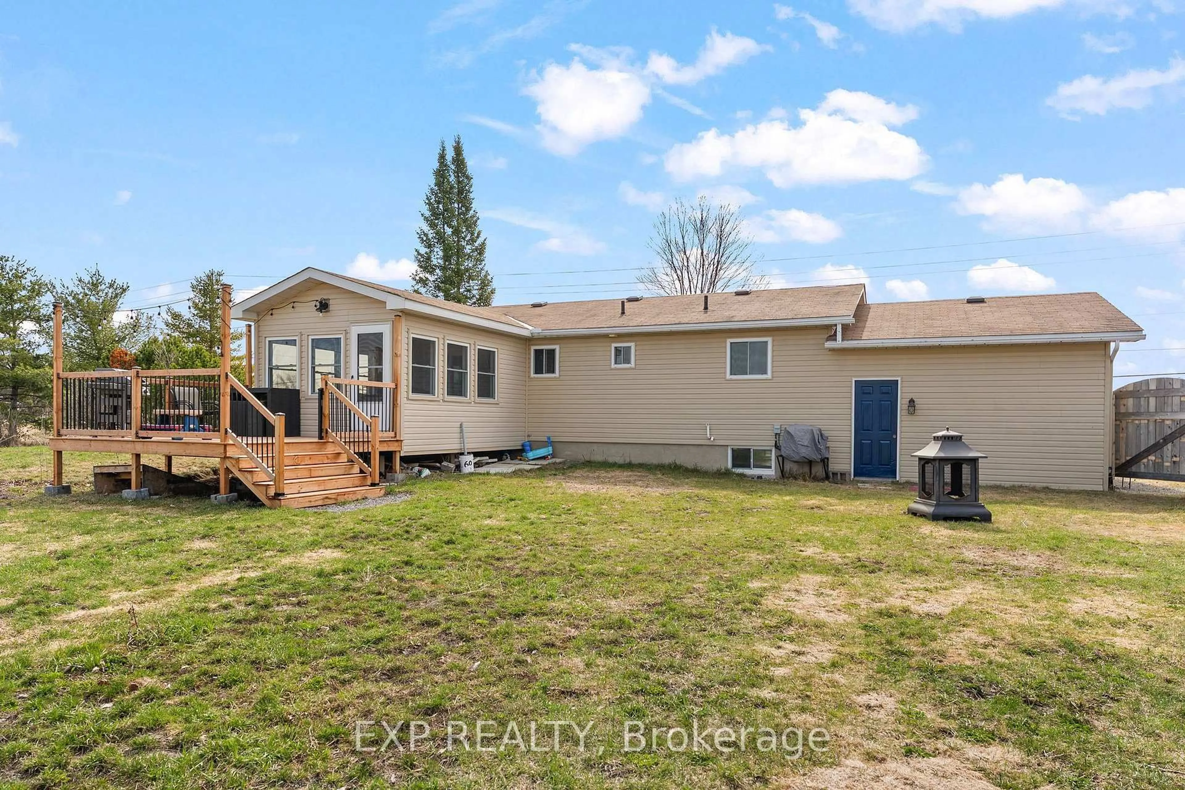 A pic from outside/outdoor area/front of a property/back of a property/a pic from drone, water/lake/river/ocean view for 1629 White Lake Rd, Arnprior Ontario K7S 3G9