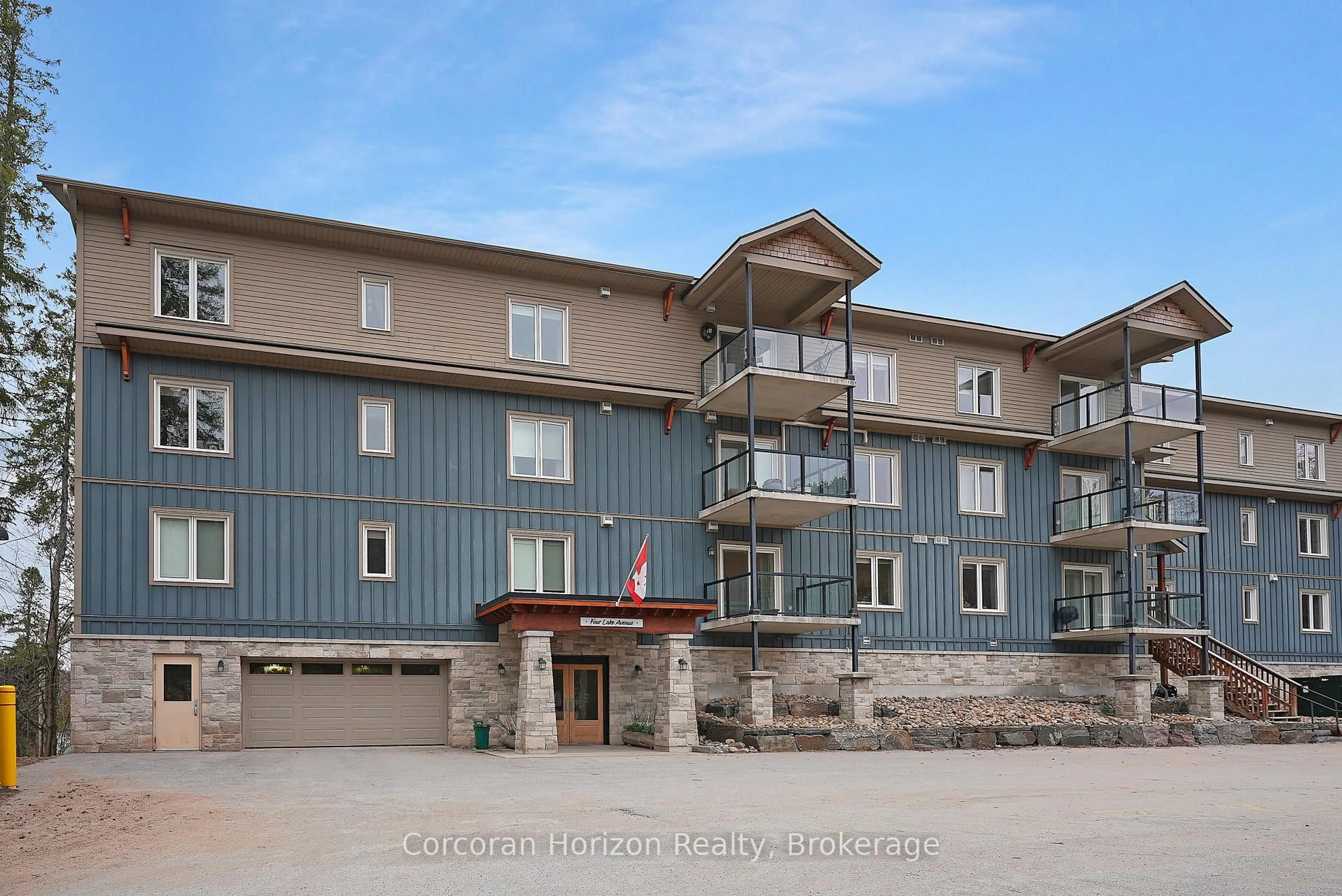 Unknown for 4 Lake Ave #103, Dysart et al Ontario K0M 1S0