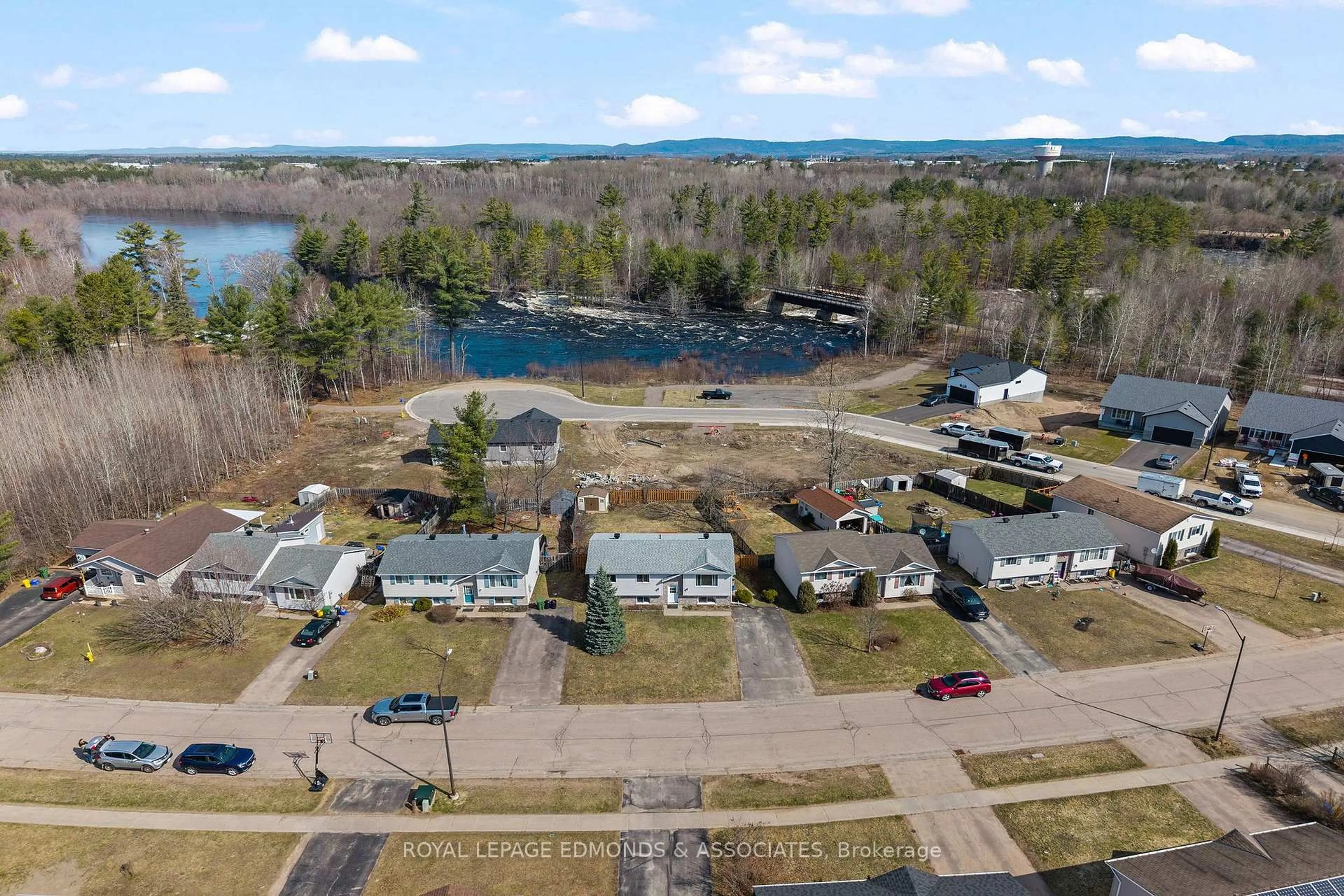 A pic from outside/outdoor area/front of a property/back of a property/a pic from drone, water/lake/river/ocean view for 8 Gerald Ave, Petawawa Ontario K8H 2Y3