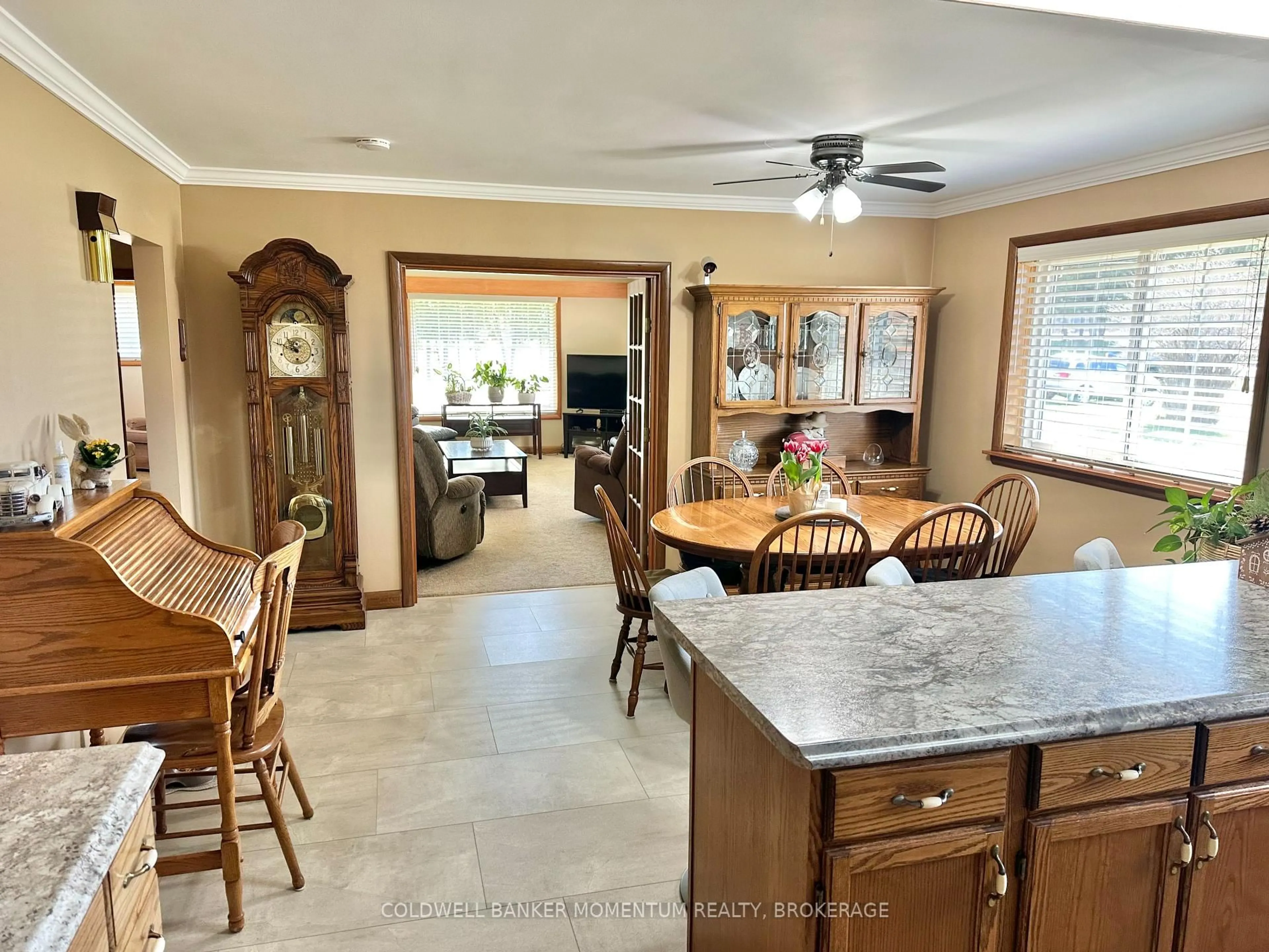 Open concept kitchen, ceramic/tile floor for 1777 Forestry Farm Rd, Norfolk Ontario N3Y 4J9