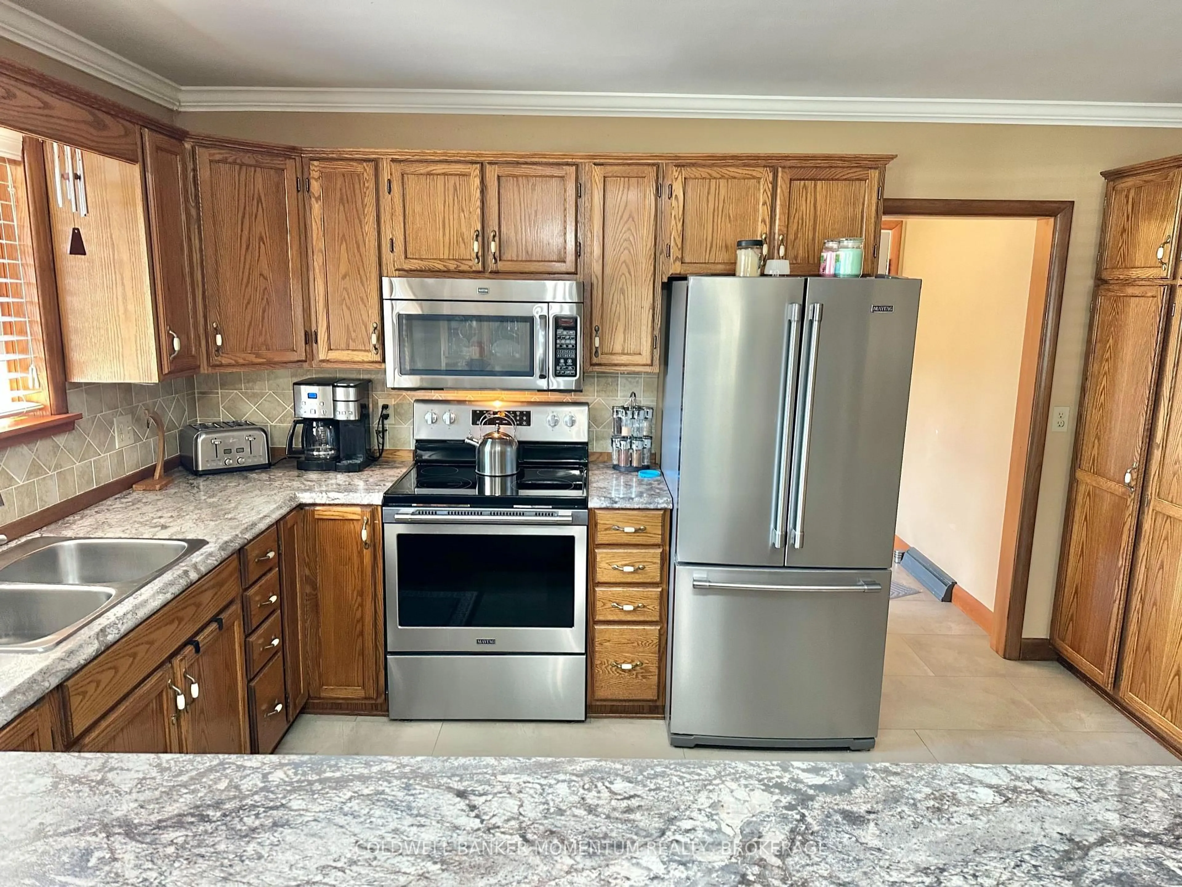 Standard kitchen, unknown for 1777 Forestry Farm Rd, Norfolk Ontario N3Y 4J9