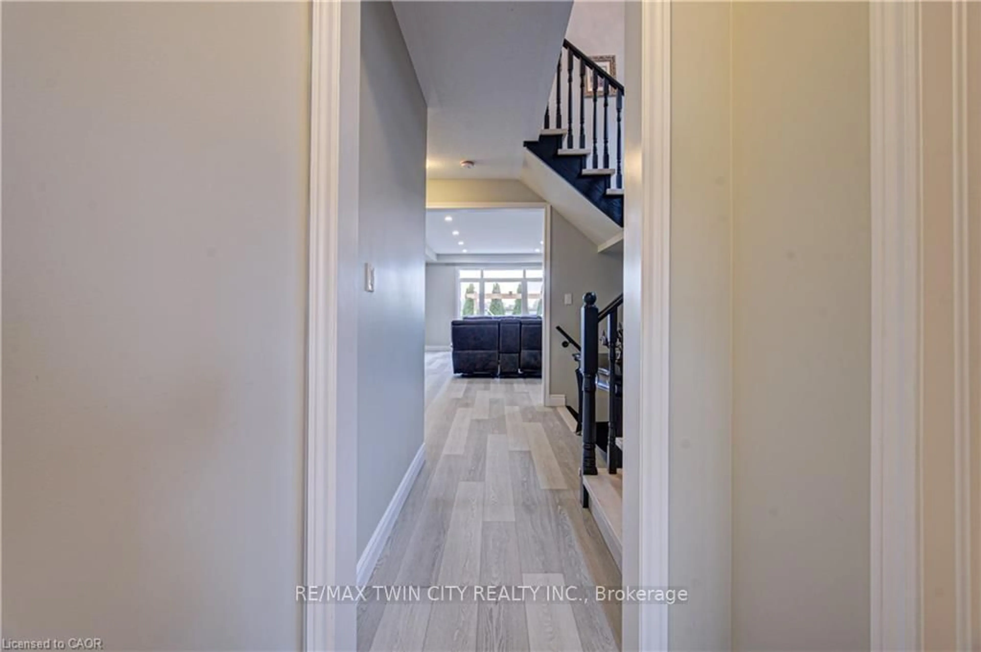Indoor entryway for 49 Duckworth Rd, Cambridge Ontario N3H 0C1