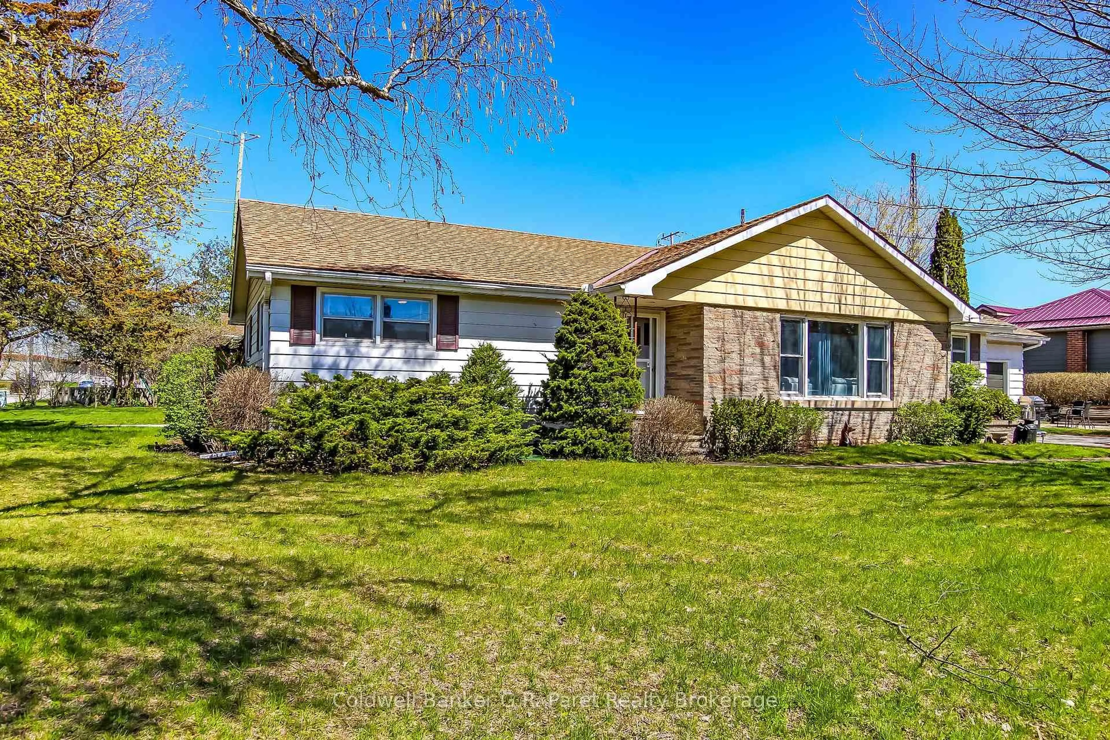 Home with vinyl exterior material, street for 2 Joseph St, Tillsonburg Ontario N4G 1H8