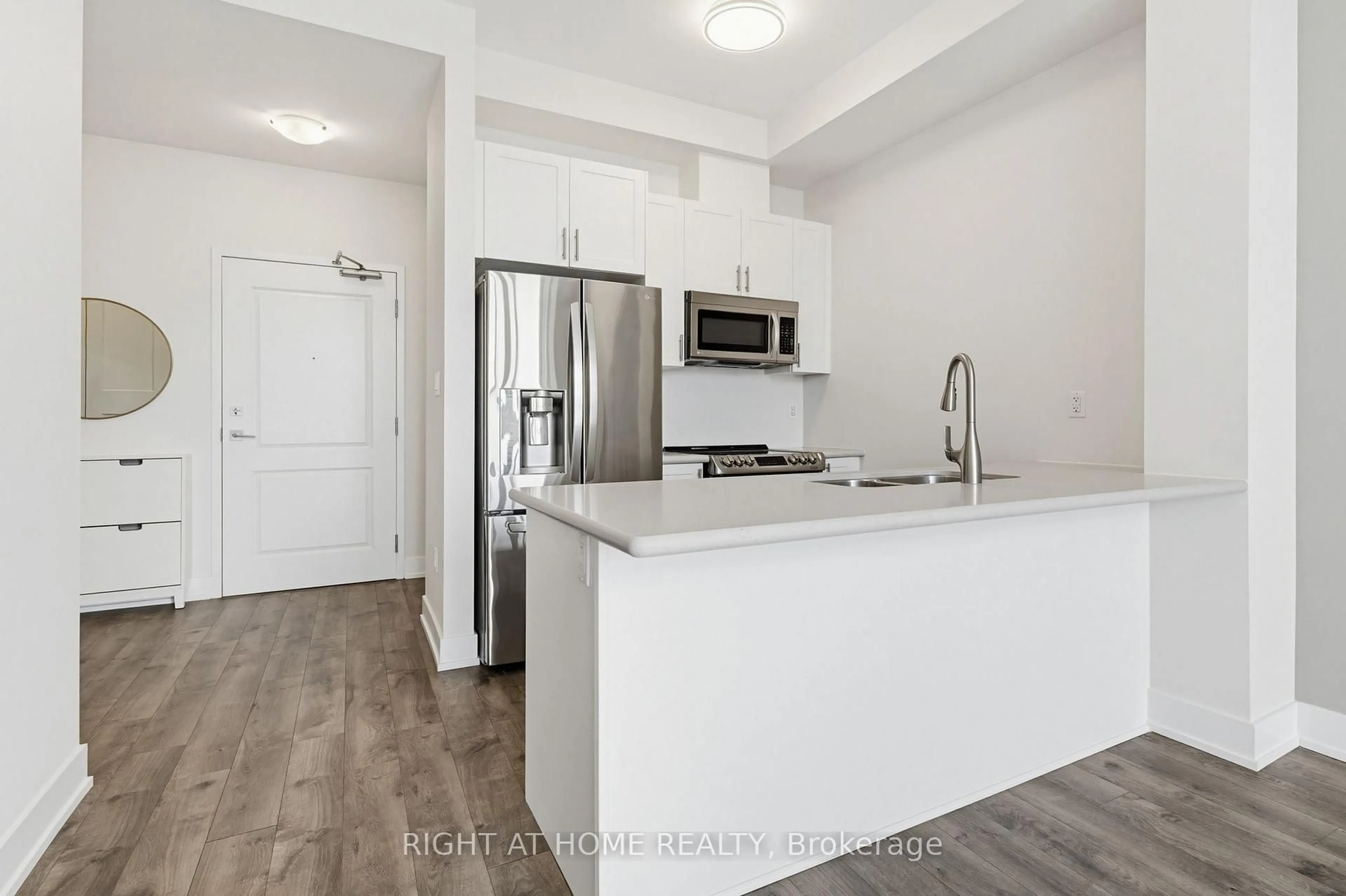 Open concept kitchen, unknown for 101 Shoreview Pl #623, Hamilton Ontario L8E 0K2