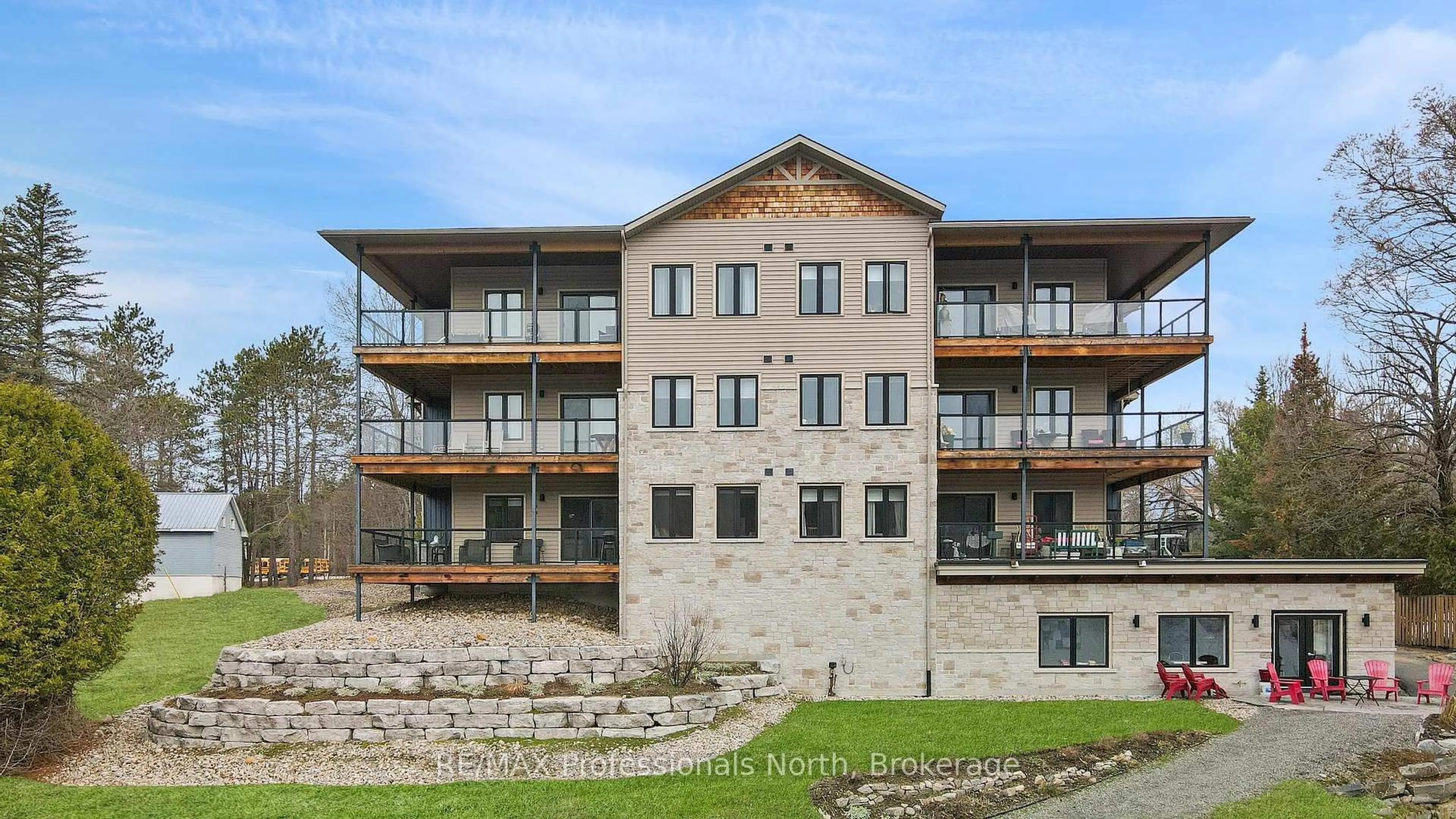 A pic from outside/outdoor area/front of a property/back of a property/a pic from drone, building for 75 Wallings Rd #201, Dysart et al Ontario K0M 2K0