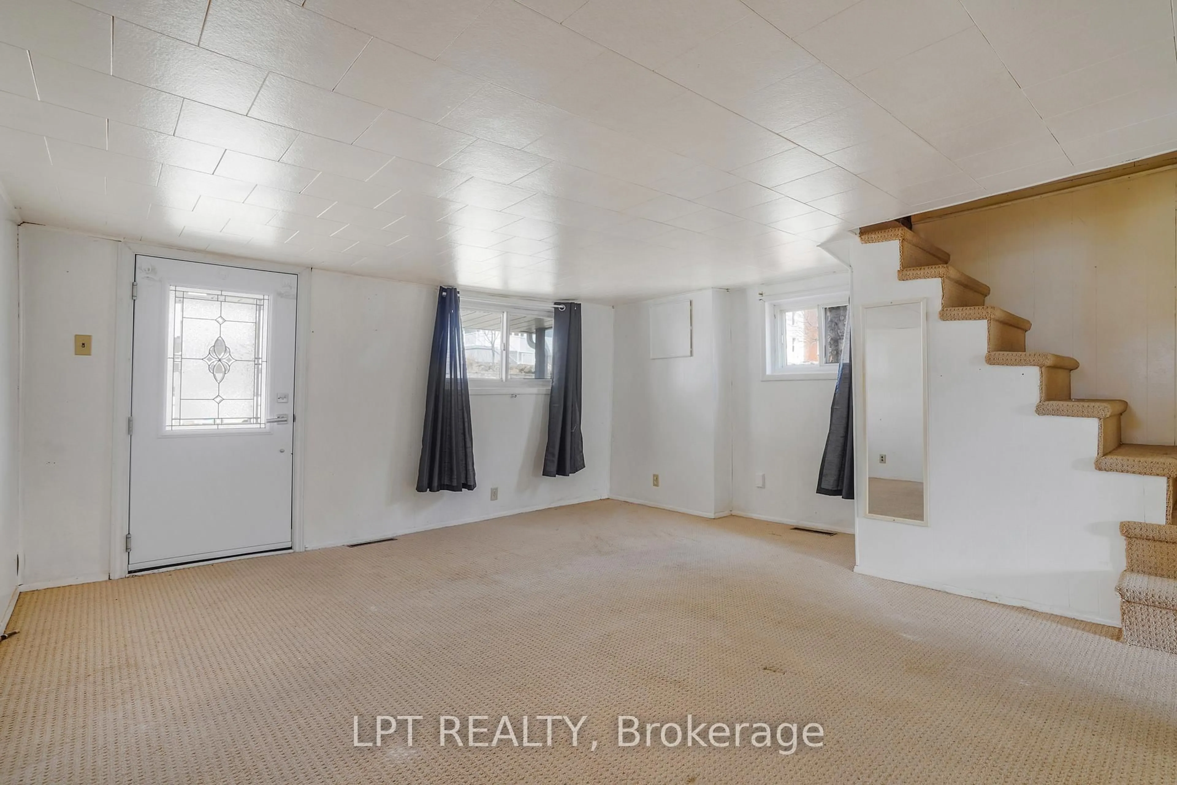 A pic of a room for 47 Bertha St, Champlain Ontario K0B 1R0