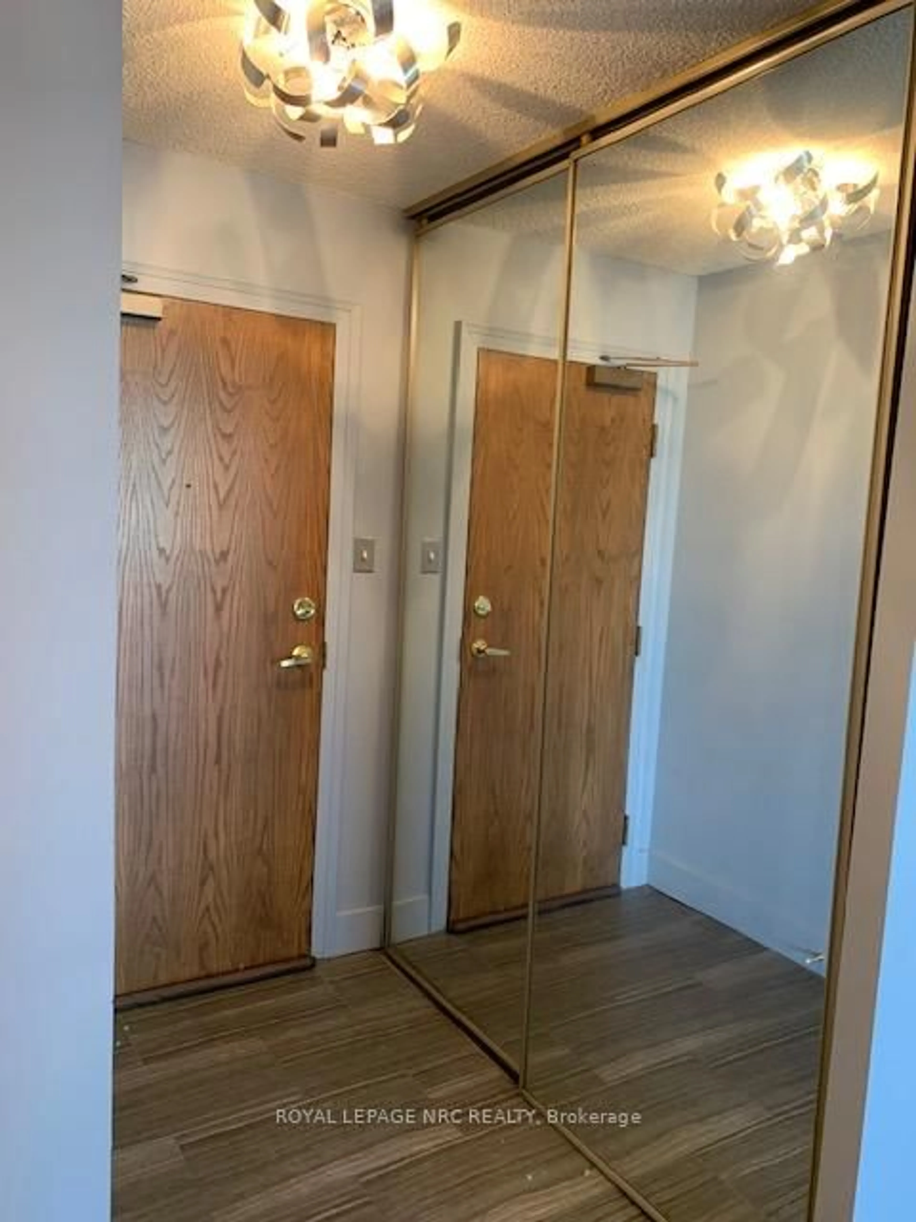 Unknown for 5100 Dorchester Rd #304, Niagara Falls Ontario L2E 7H4