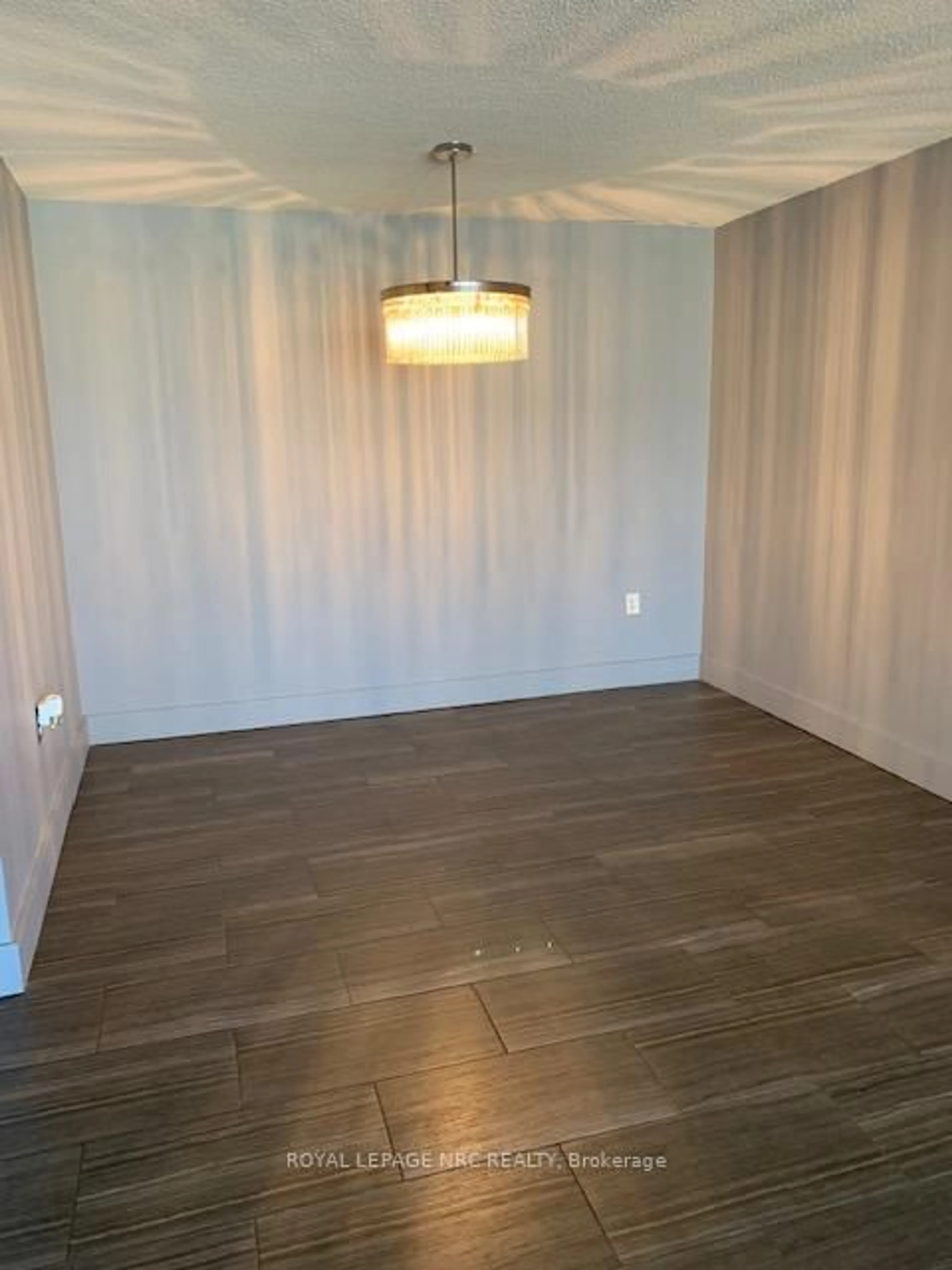 A pic of a room for 5100 Dorchester Rd #304, Niagara Falls Ontario L2E 7H4