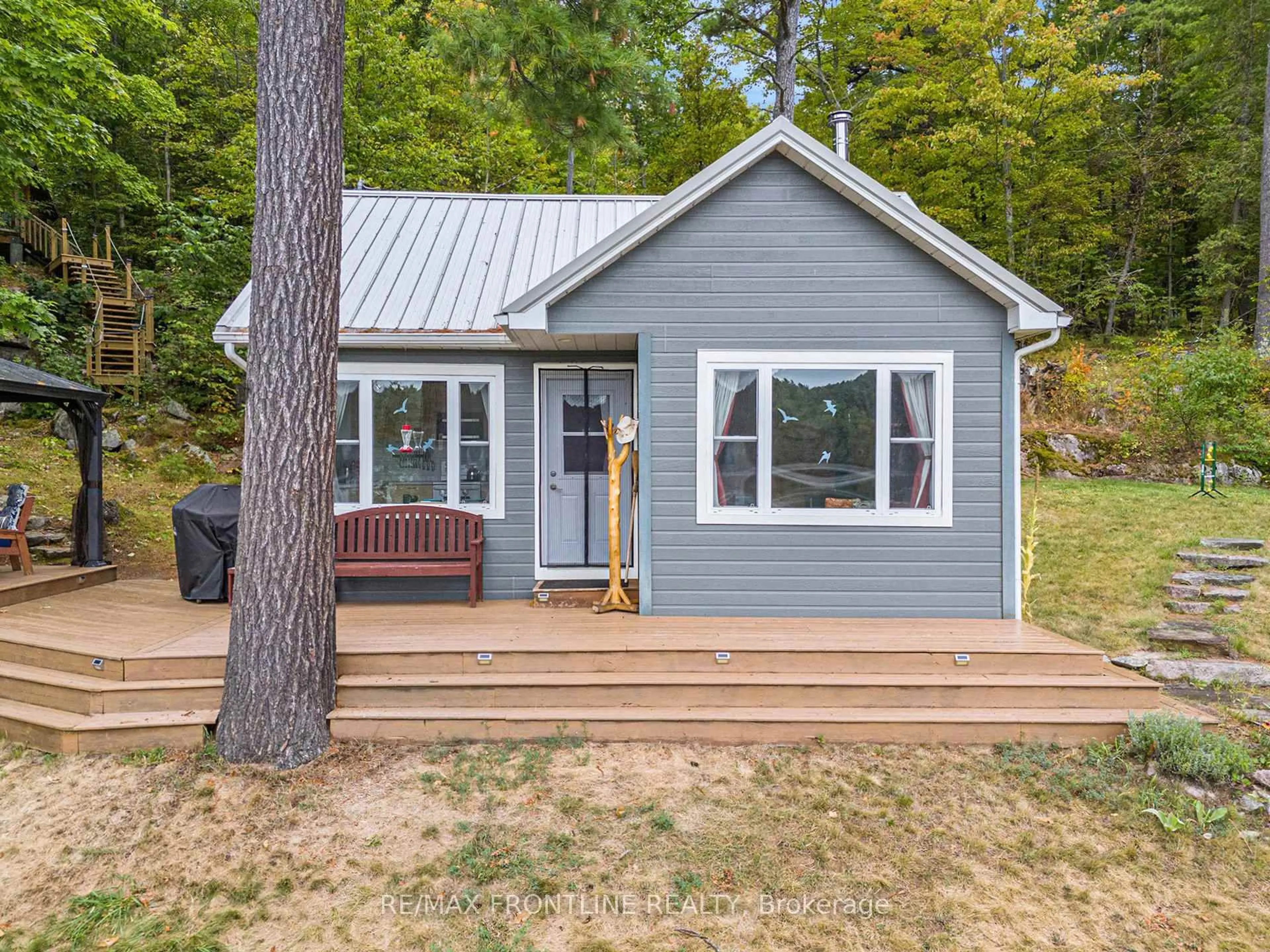 Home with vinyl exterior material, unknown for 1294 Harding Lane, Maberly Ontario K0H 2B0