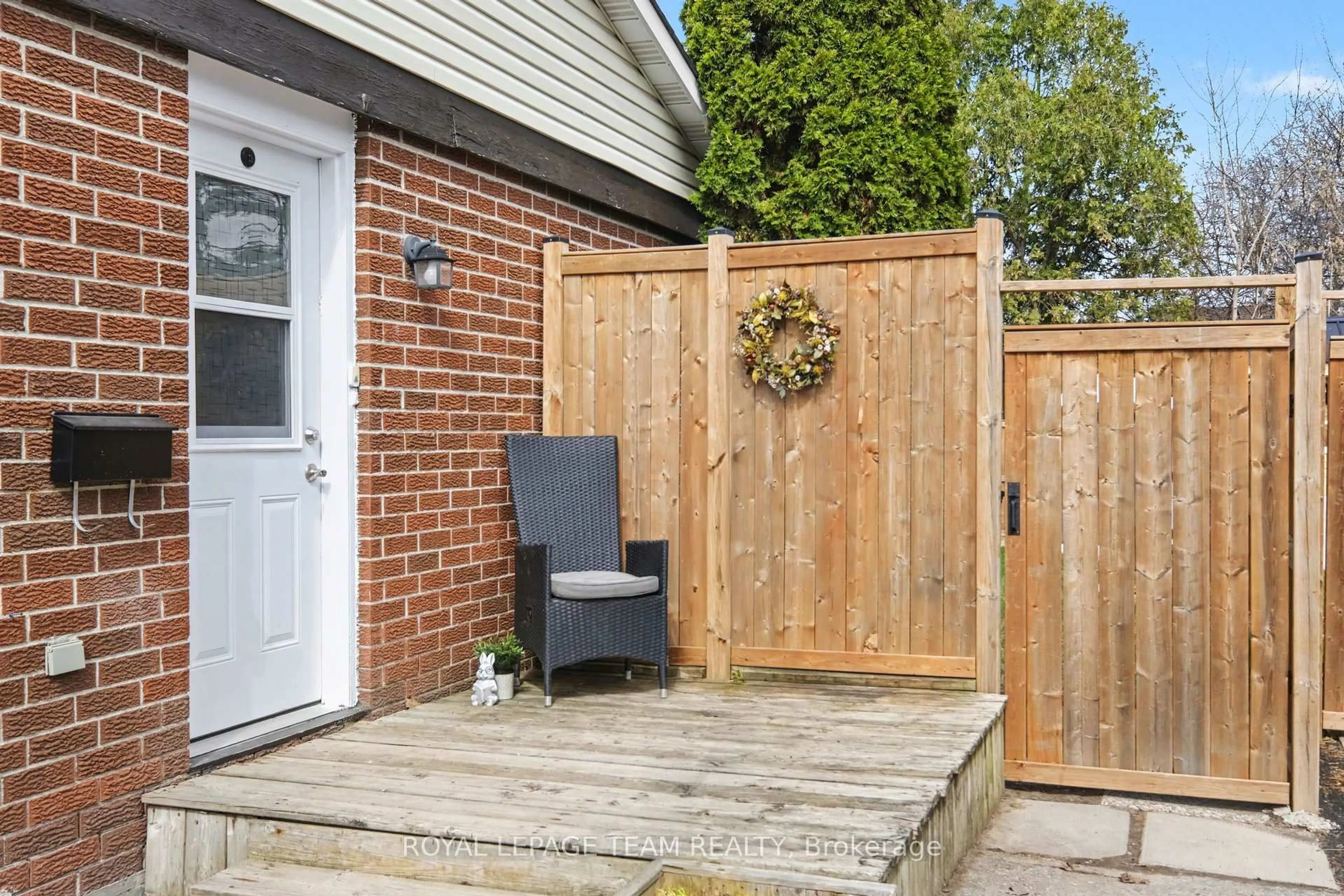 Patio, street for 23 Spearman Lane, Ottawa Ontario K2L 1Y6