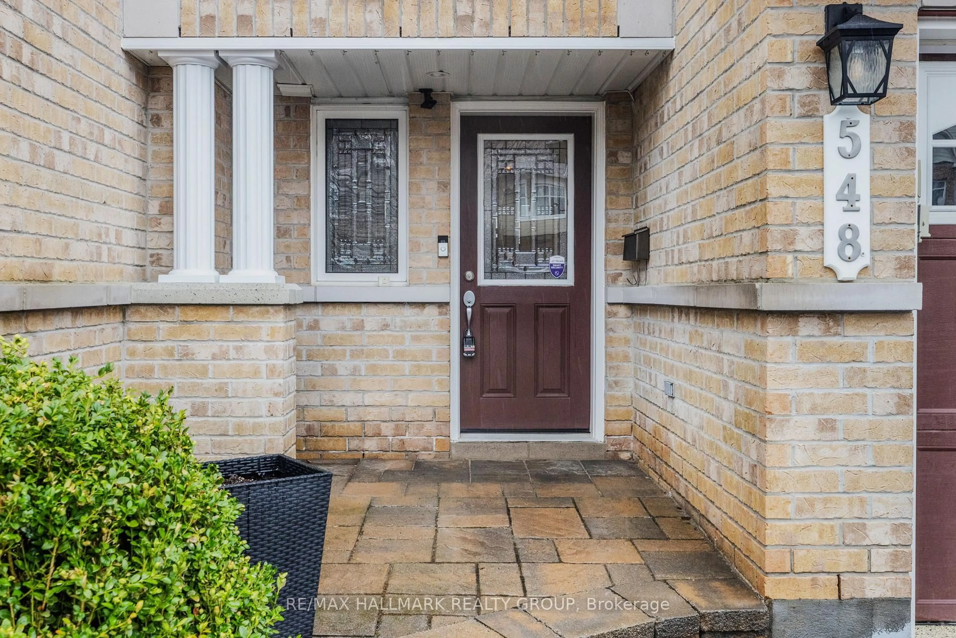 Unknown for 548 Langelier Ave, Ottawa Ontario K1W 0E7