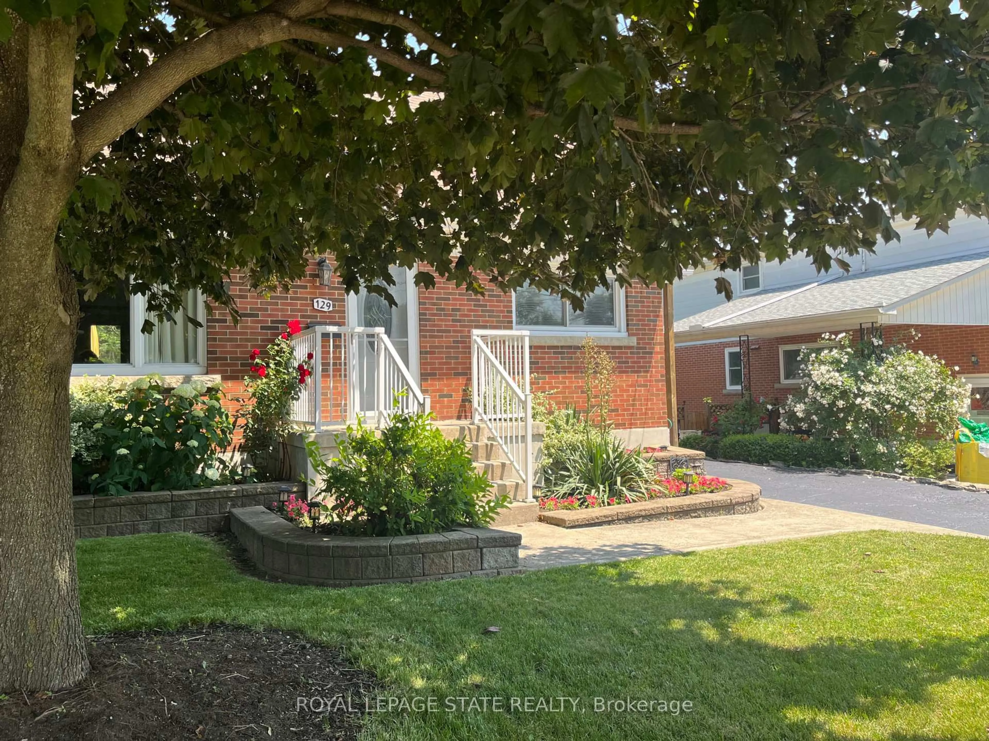 Home with brick exterior material, street for 129 Broker Dr, Hamilton Ontario L8T 2B9