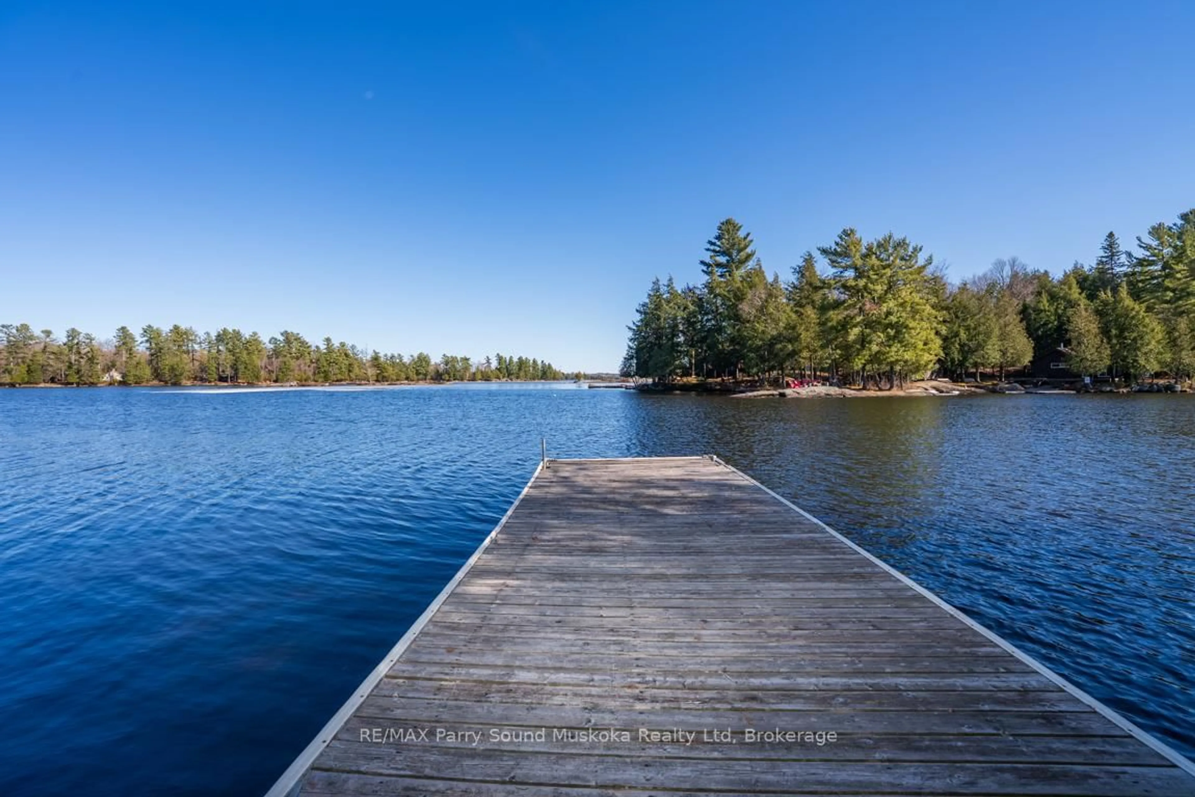 Patio, water/lake/river/ocean view for 14 SILVER FOX Dr, McKellar Ontario P0G 1C0