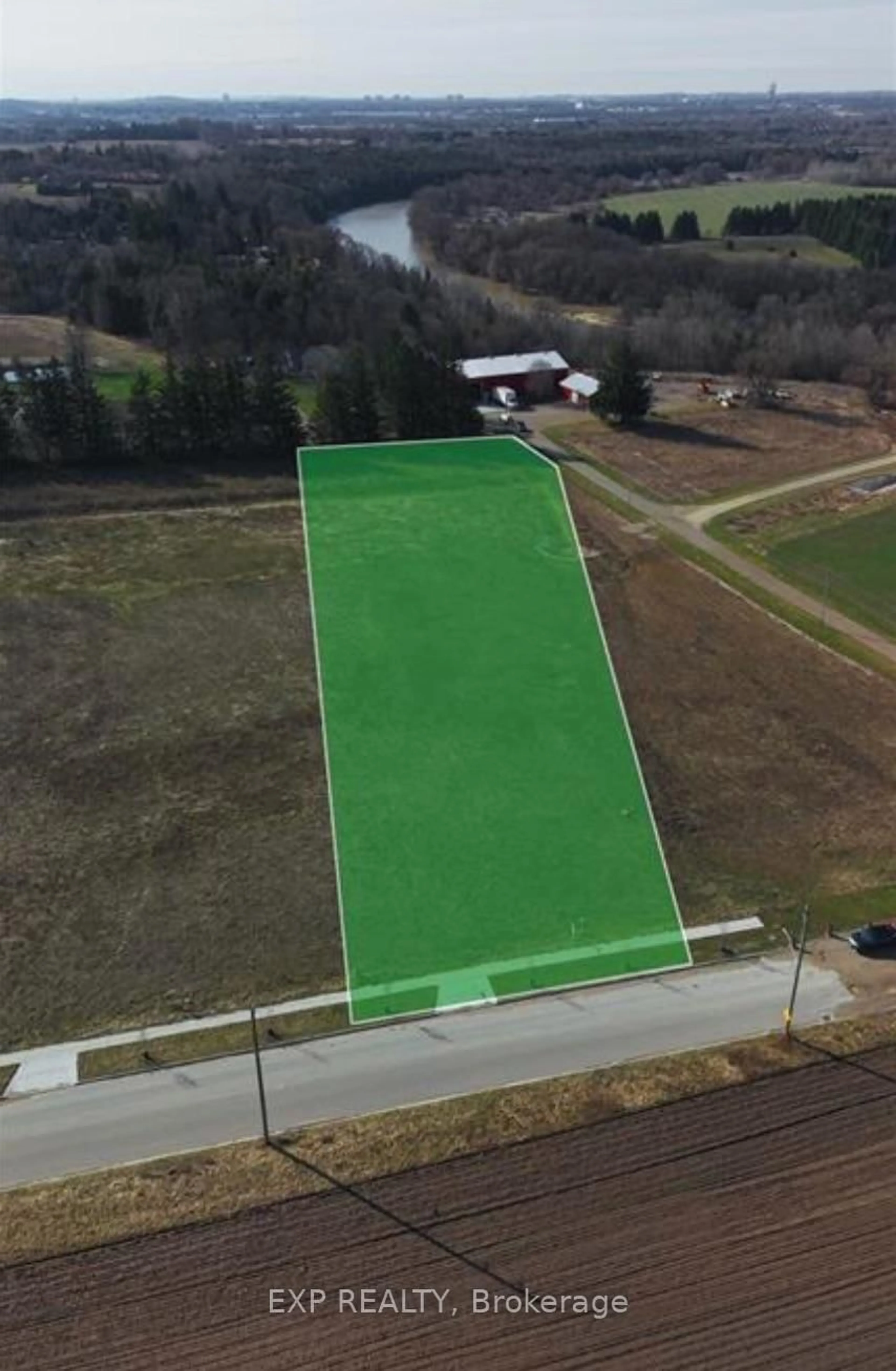 A pic from outside/outdoor area/front of a property/back of a property/a pic from drone, building for 1070 Snyders Flats Rd, Waterloo Ontario N0B 1K0