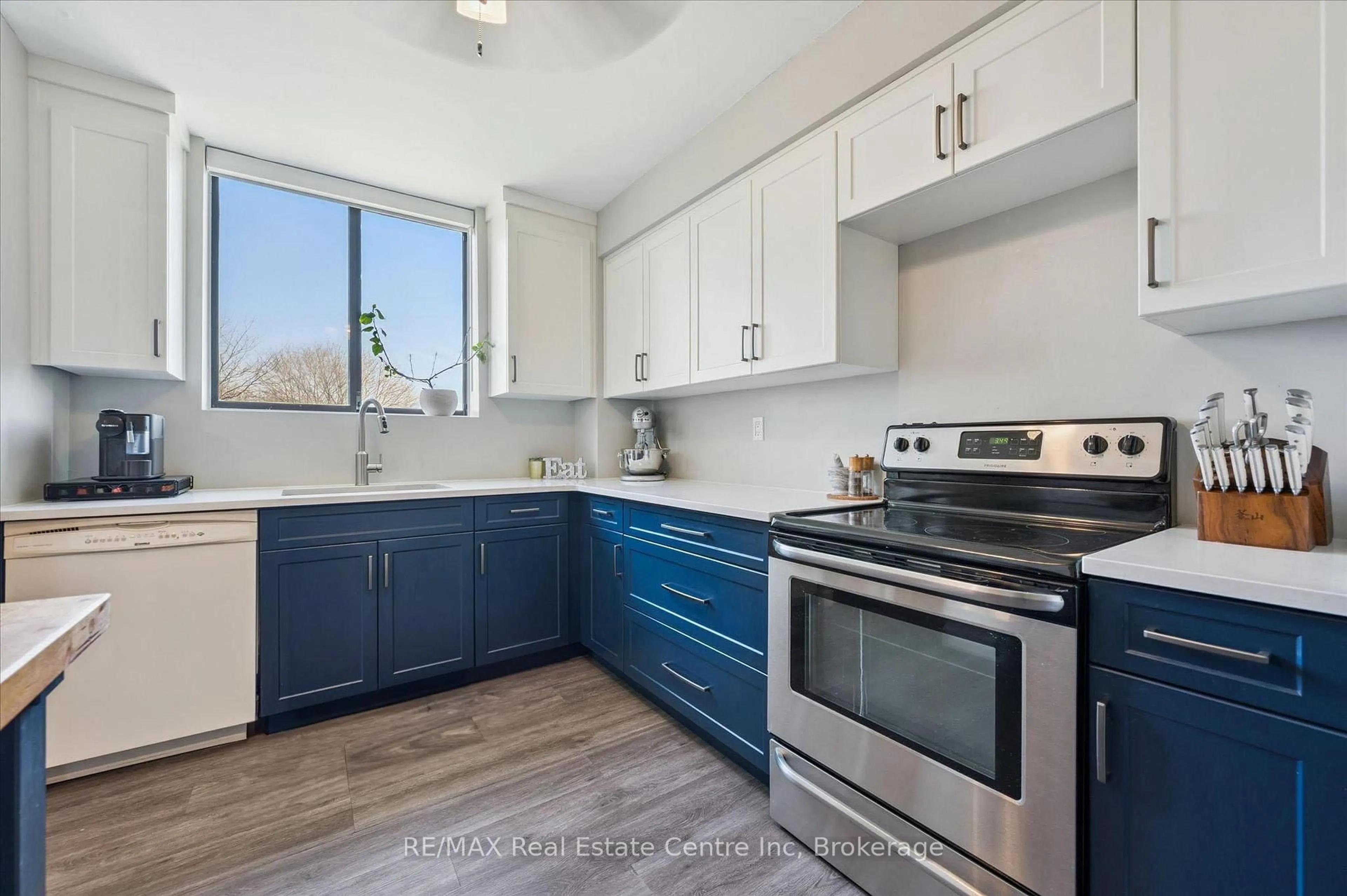 Unknown for 89 WESTWOOD Rd #302, Guelph Ontario N1H 7J6