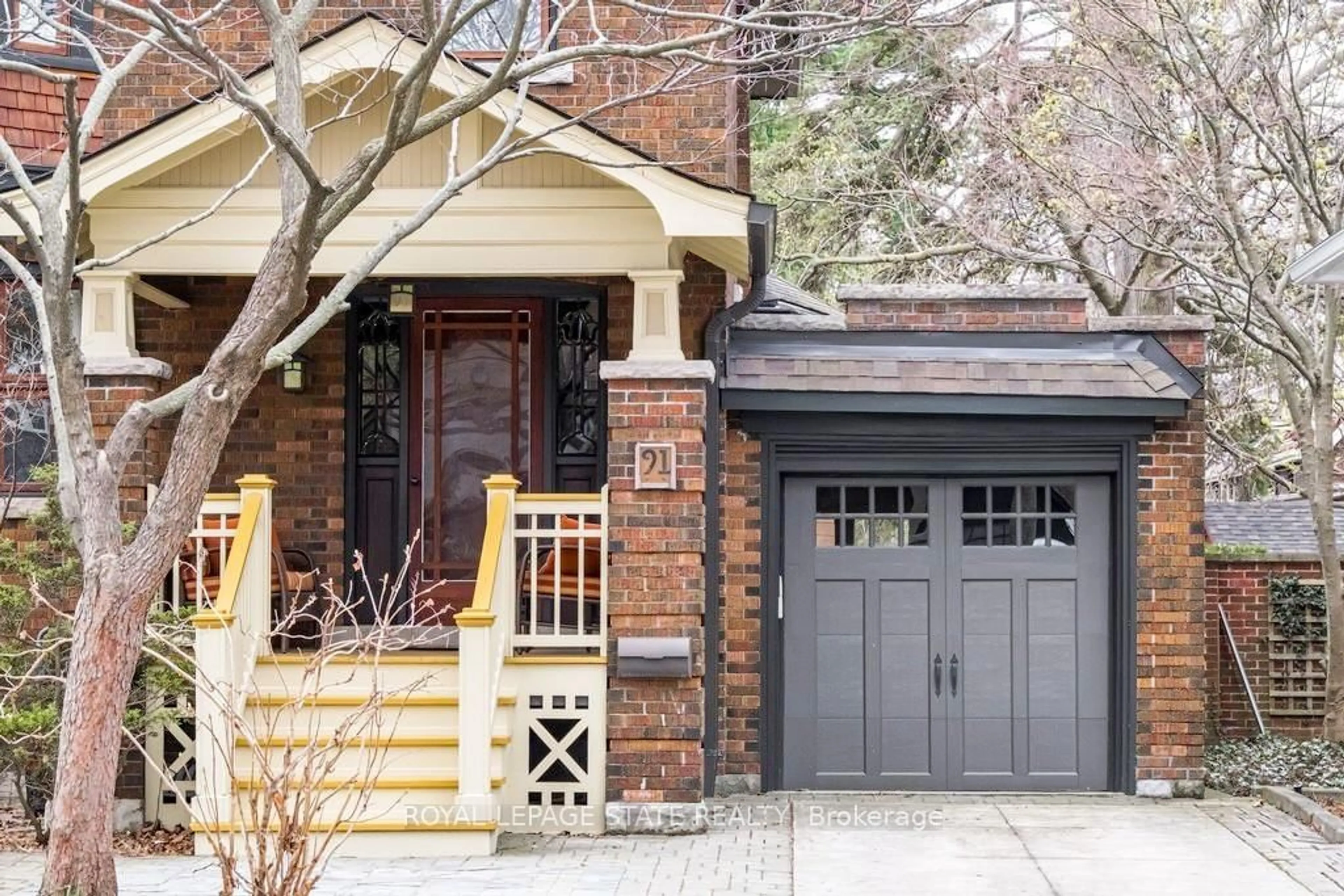 Home with brick exterior material, street for 91 Paisley Ave, Hamilton Ontario L8S 4H2