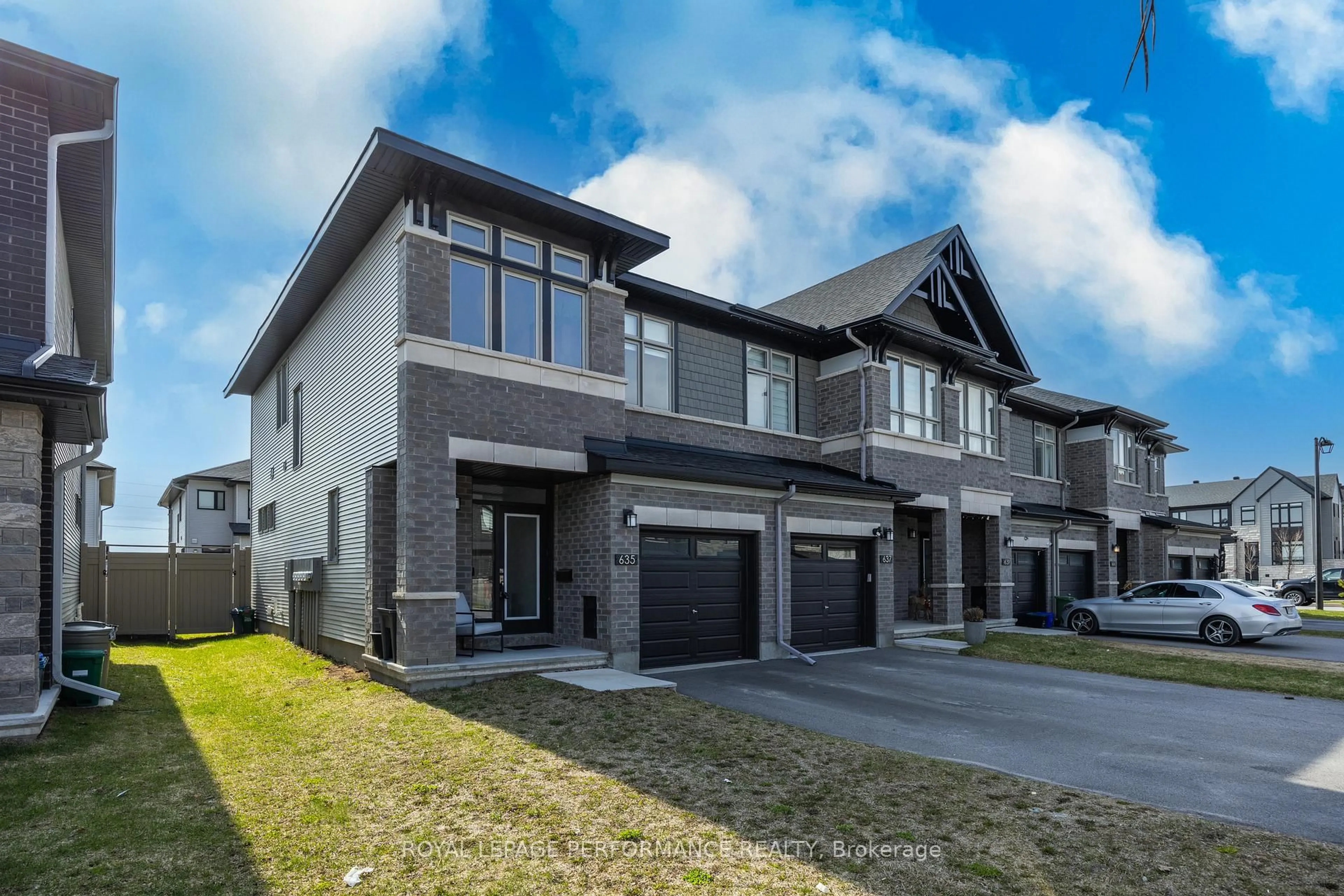 Home with brick exterior material, street for 635 Cordelette Circ, Ottawa Ontario K1W 0P2