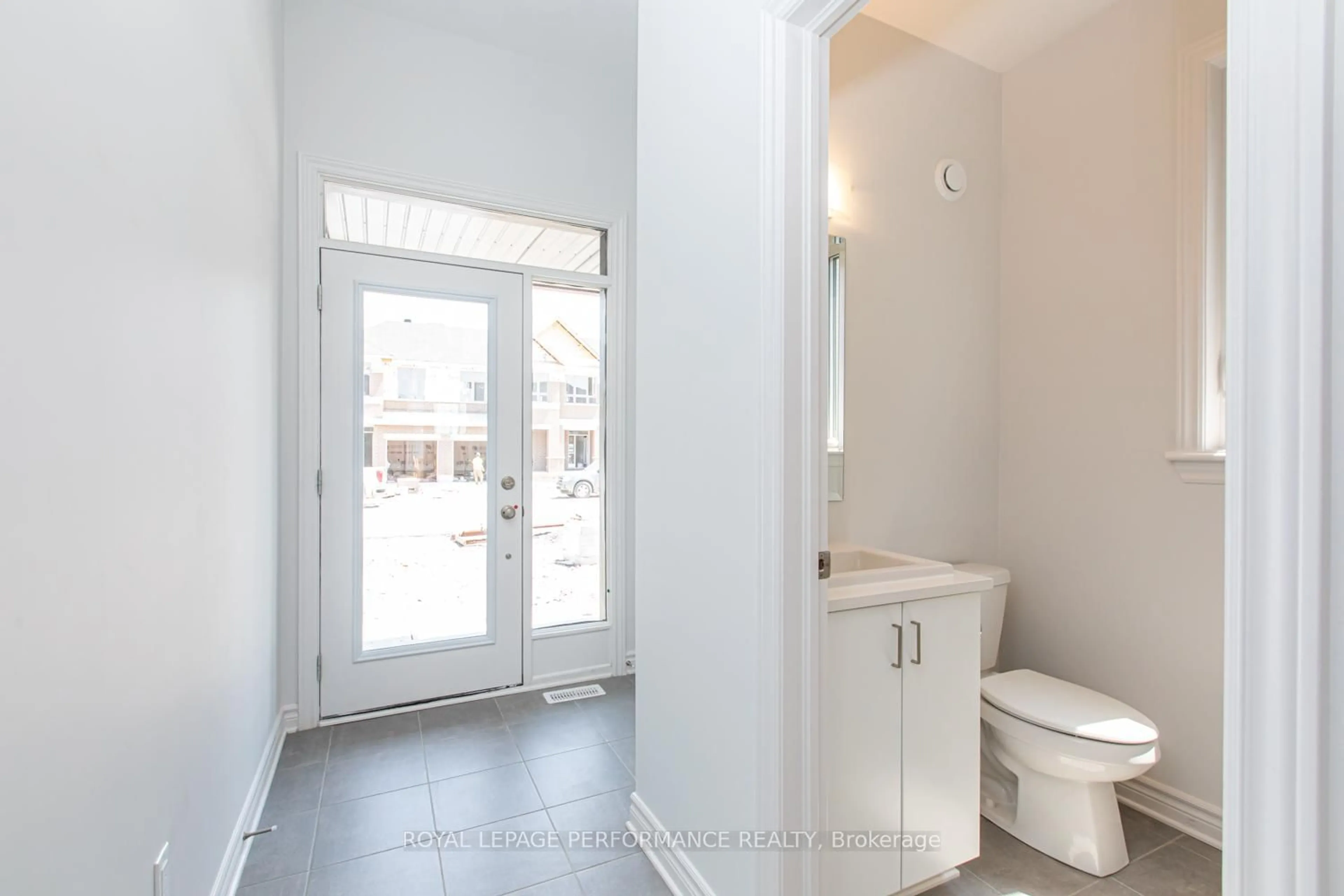 Unknown for 635 Cordelette Circ, Ottawa Ontario K1W 0P2