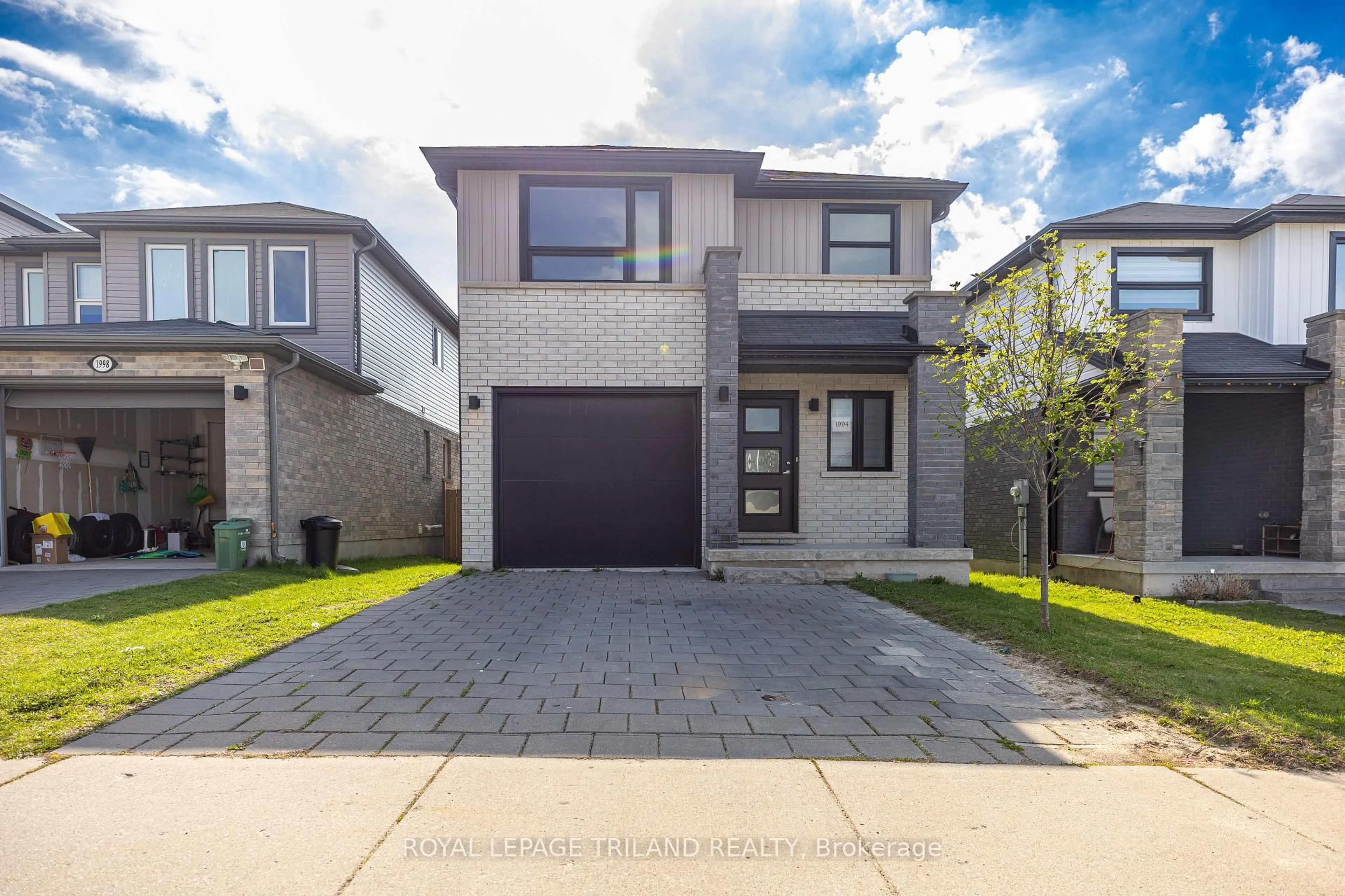 Home with brick exterior material, street for 1994 Foxridge Cres, London North Ontario N6G 0L8