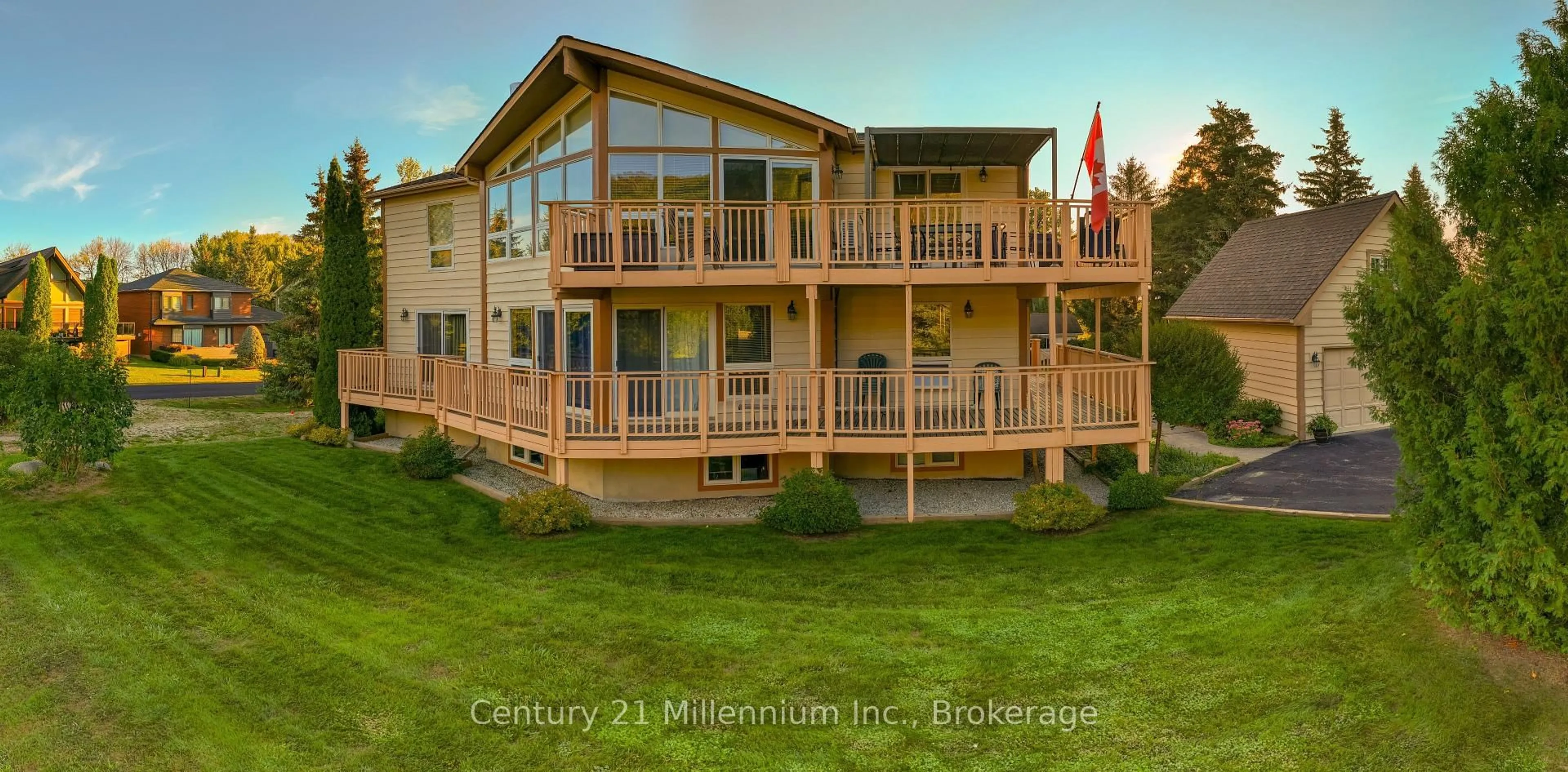 Unknown for 130 Pioneer Lane, Blue Mountains Ontario L9Y 0M7