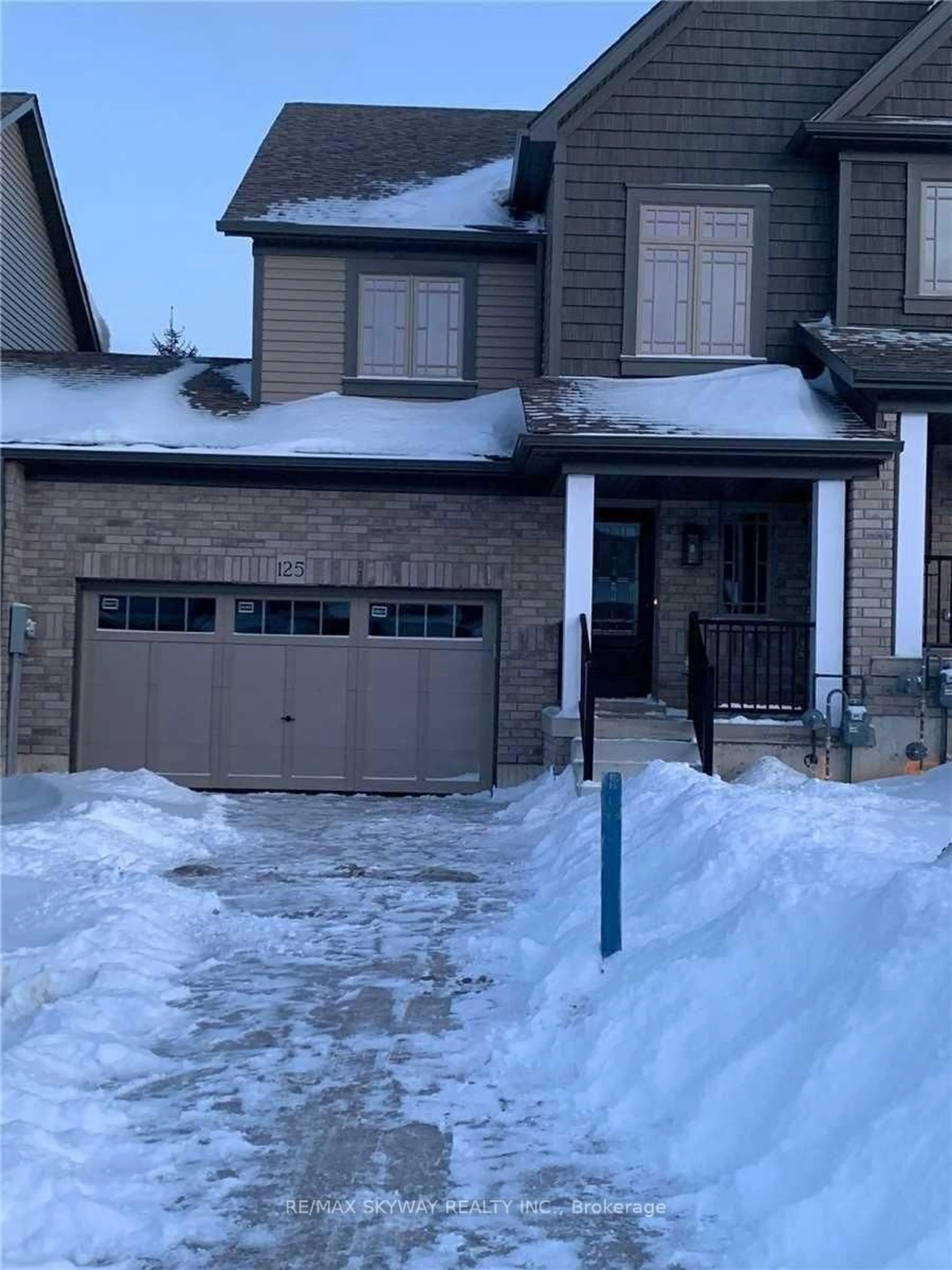 A pic from outside/outdoor area/front of a property/back of a property/a pic from drone, street for 125 Stonebrook Way, Grey Highlands Ontario N0C 1H0