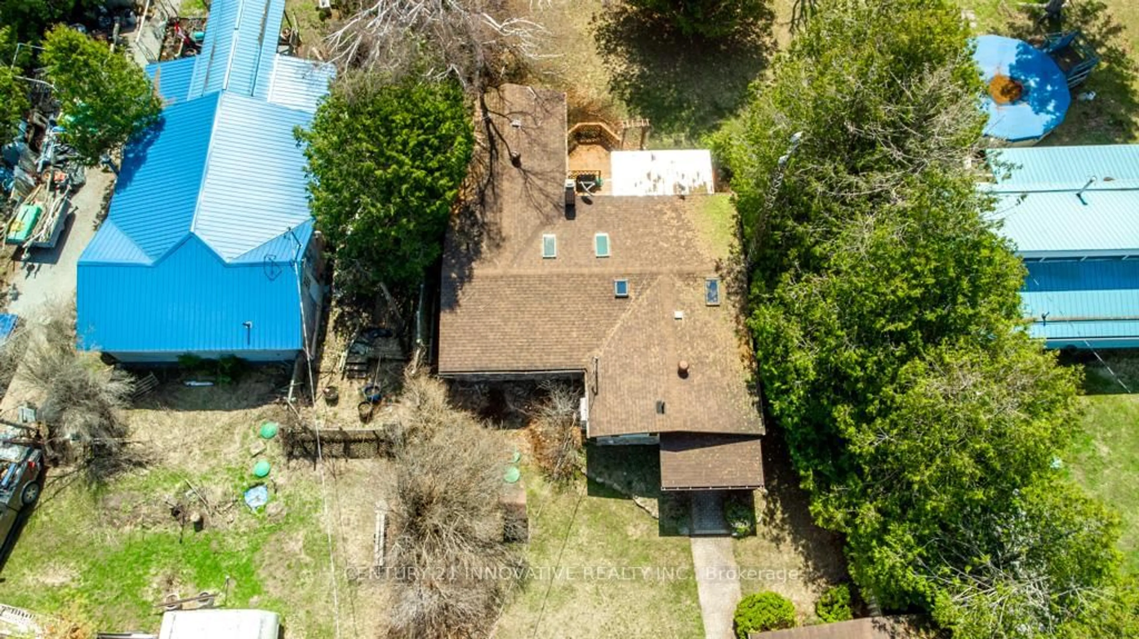 A pic from outside/outdoor area/front of a property/back of a property/a pic from drone, street for 159 Mcguire Beach Rd, Kawartha Lakes Ontario K0M 2B0
