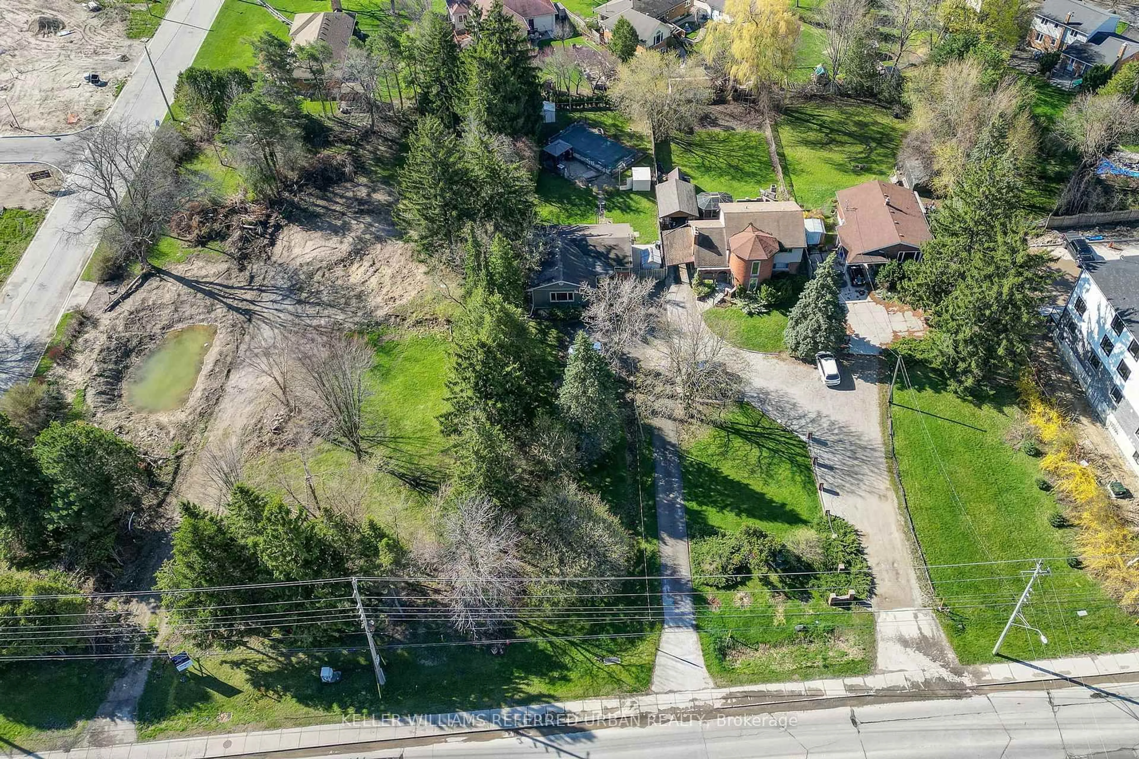 A pic from outside/outdoor area/front of a property/back of a property/a pic from drone, street for 610 Commissioners Rd, London South Ontario N6K 1B8